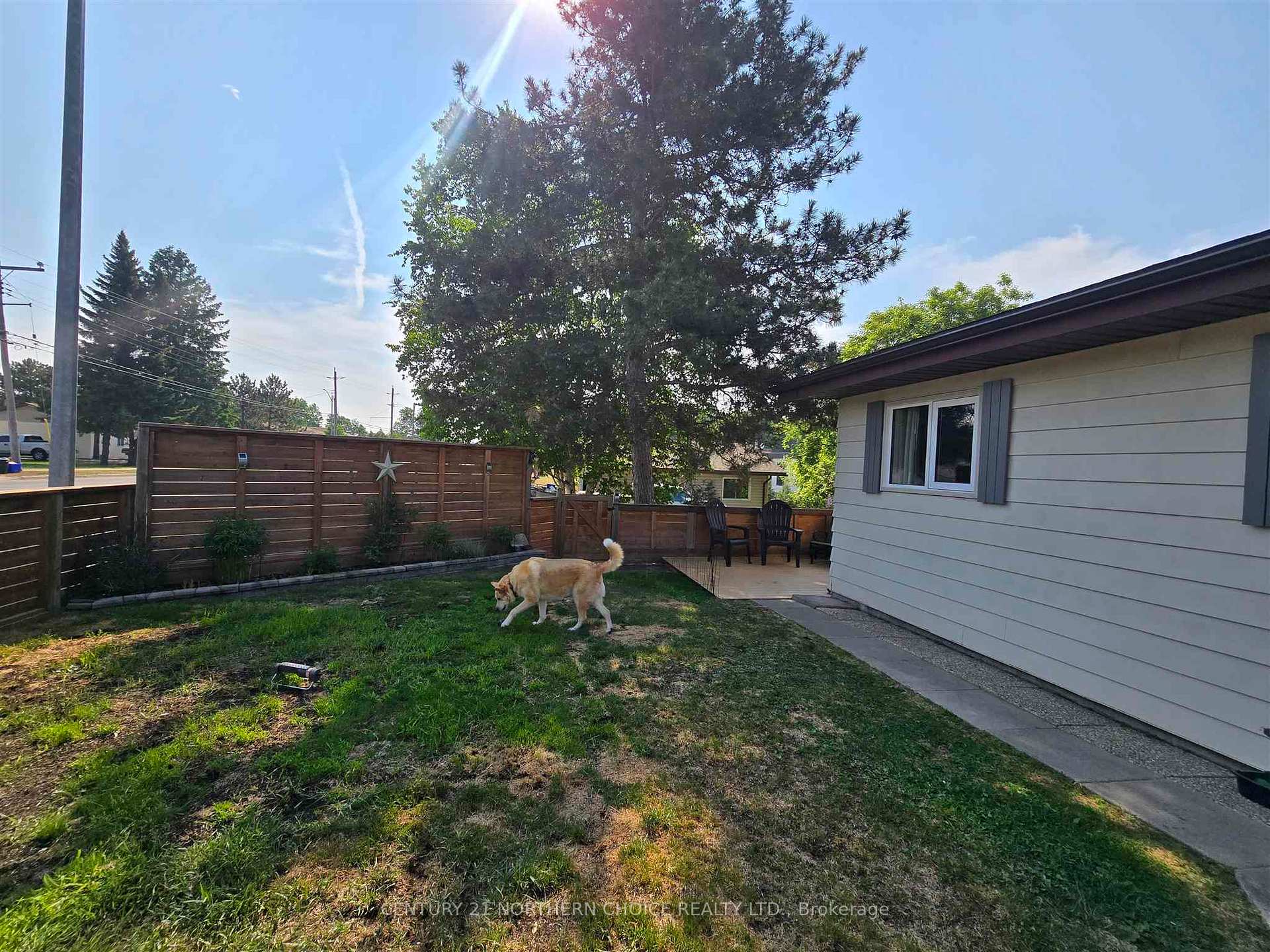 Photo 6 of 1517 Valley Drive, Kenora, Donkirk Heights — HOMEH