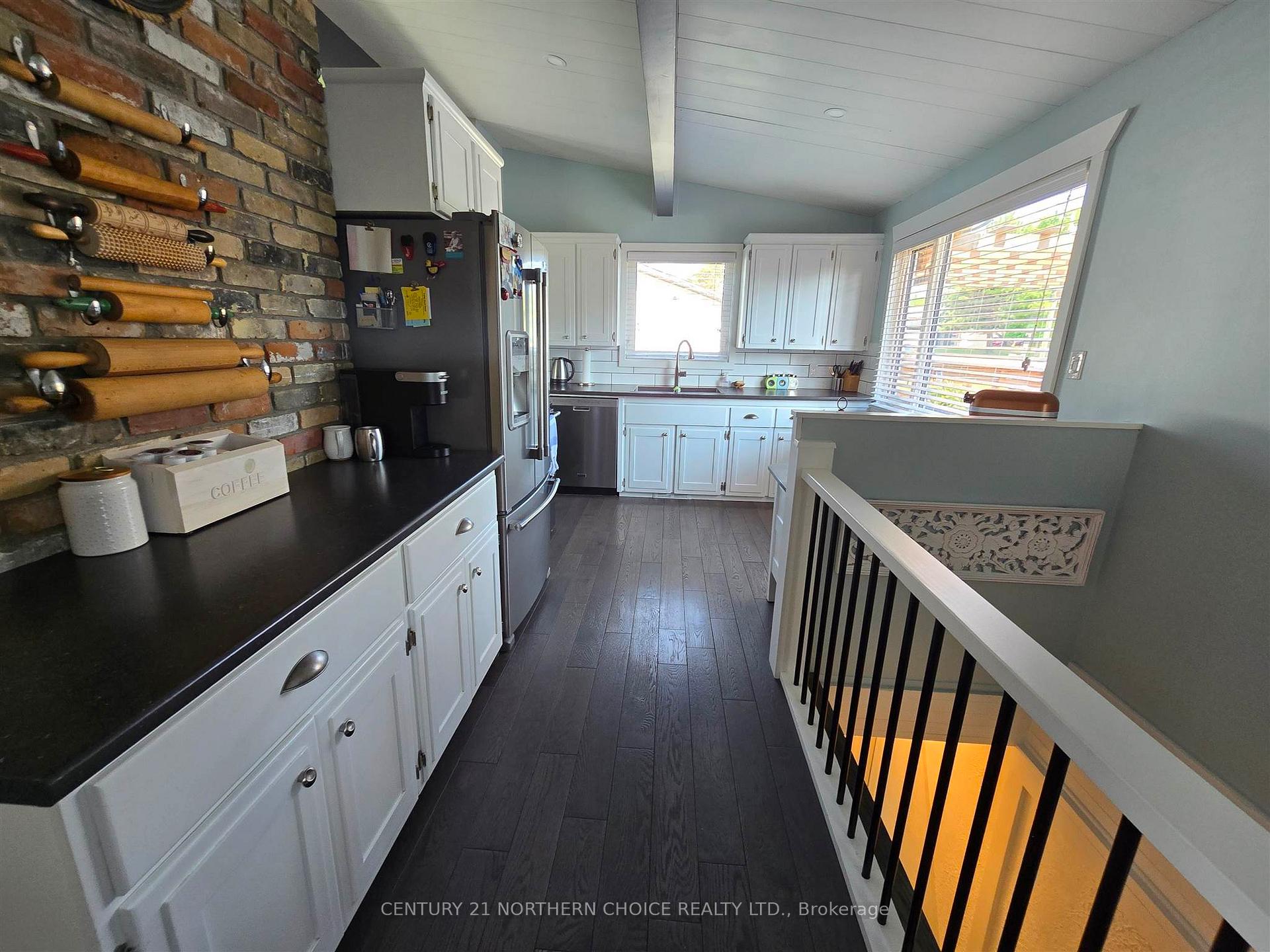 Photo 12 of 1517 Valley Drive, Kenora, Donkirk Heights — HOMEH