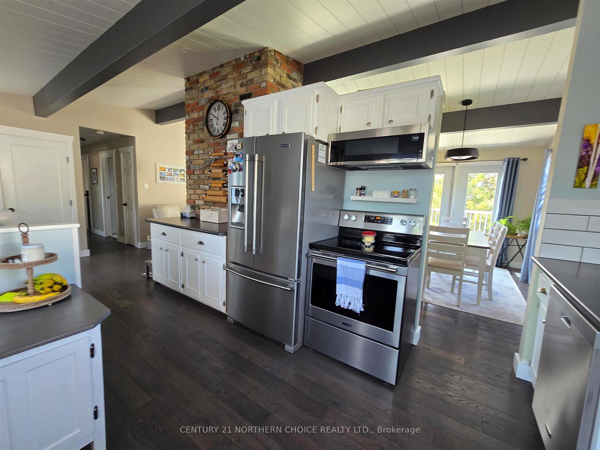 Photo 15 of 1517 Valley Drive, Kenora, Donkirk Heights — HOMEH