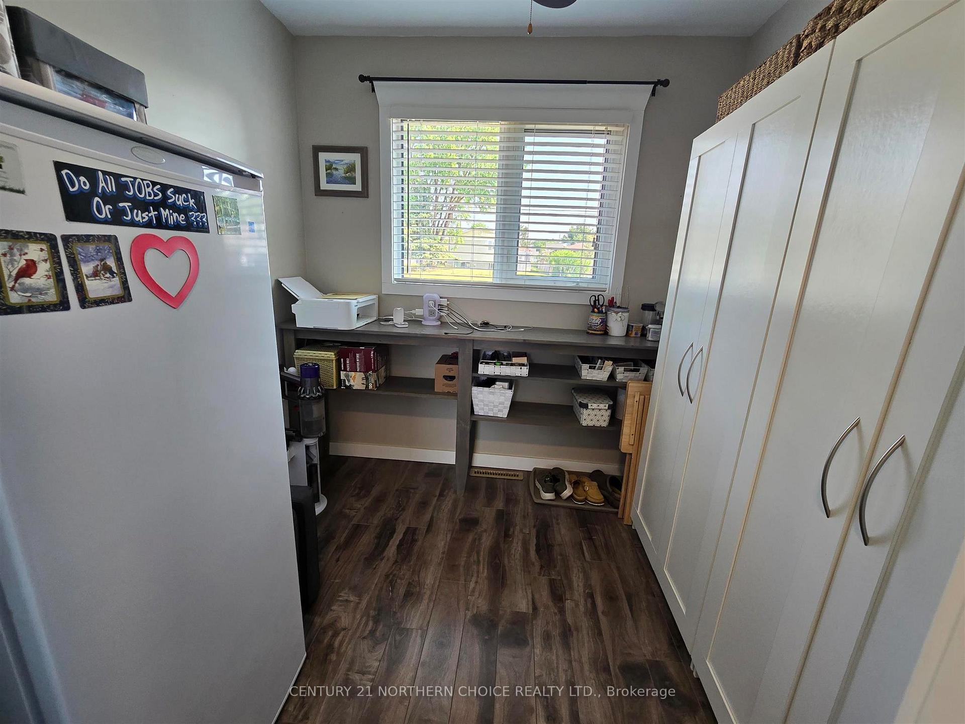 Photo 23 of 1517 Valley Drive, Kenora, Donkirk Heights — HOMEH