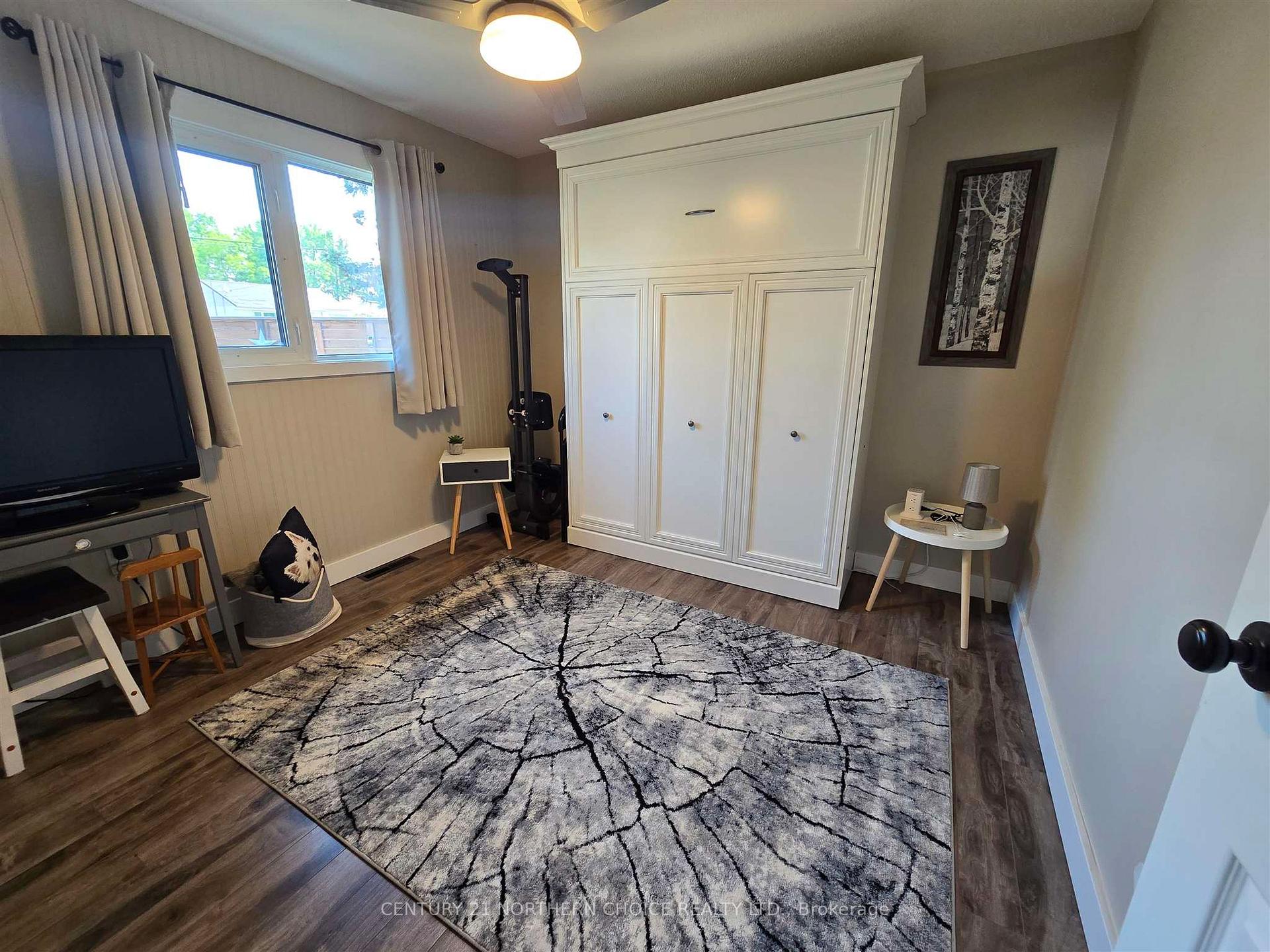 Photo 25 of 1517 Valley Drive, Kenora, Donkirk Heights — HOMEH