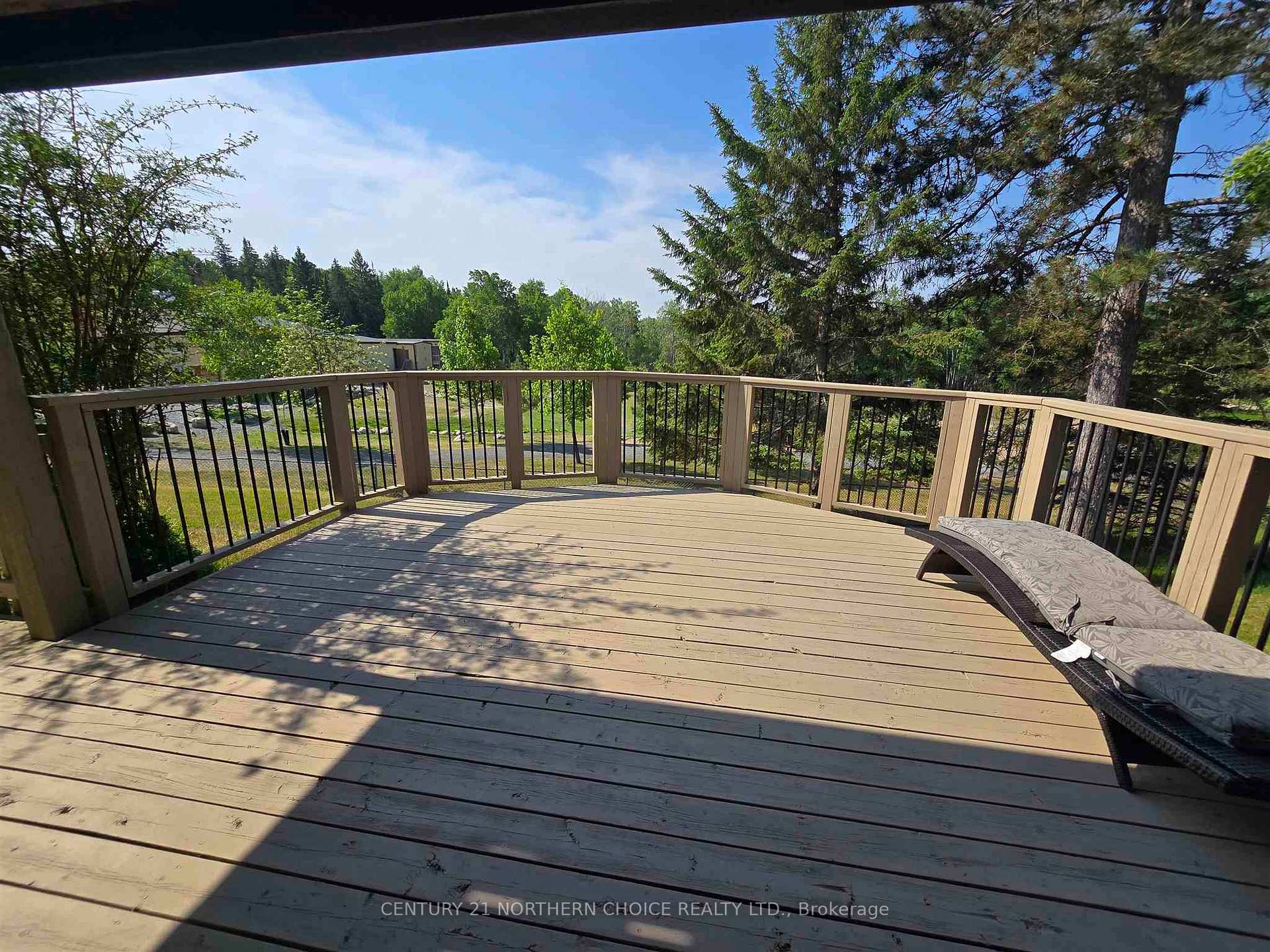 Photo 41 of 1517 Valley Drive, Kenora, Donkirk Heights — HOMEH