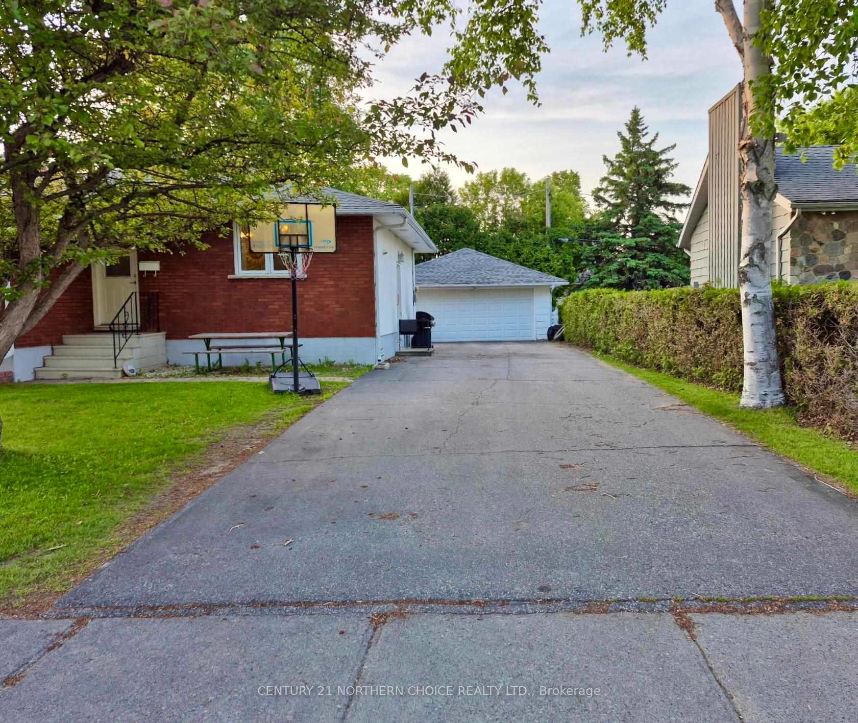Photo 27 of 700 First Street, Fort Frances — HOMEH