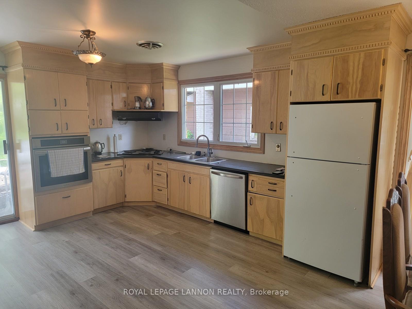 Photo 4 of 219 Bayview Street, Schreiber — HOMEH
