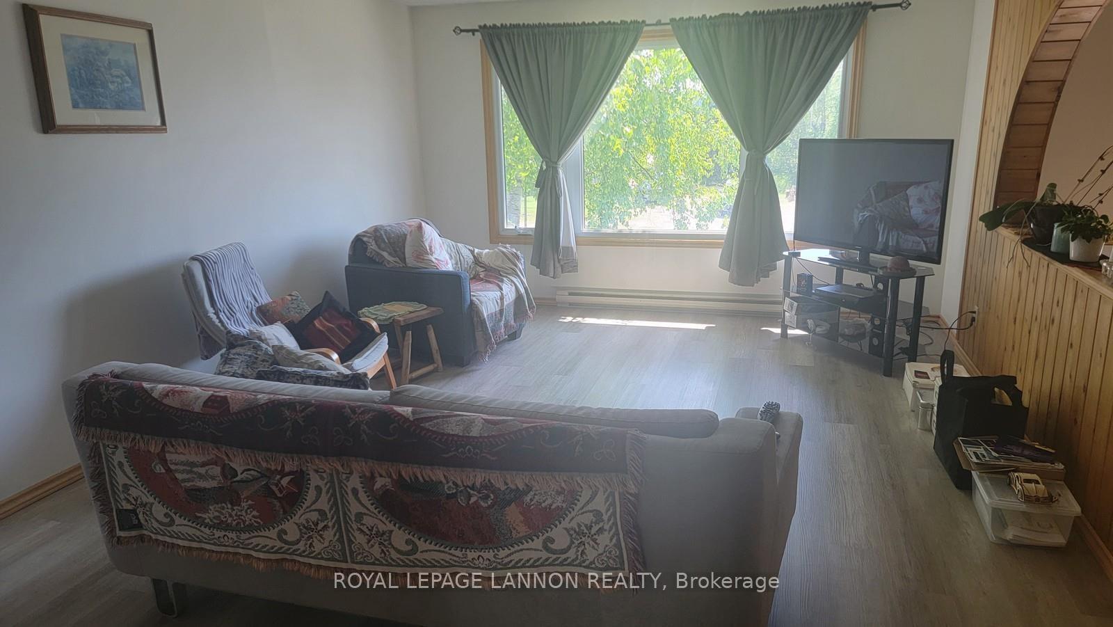 Photo 13 of 219 Bayview Street, Schreiber — HOMEH