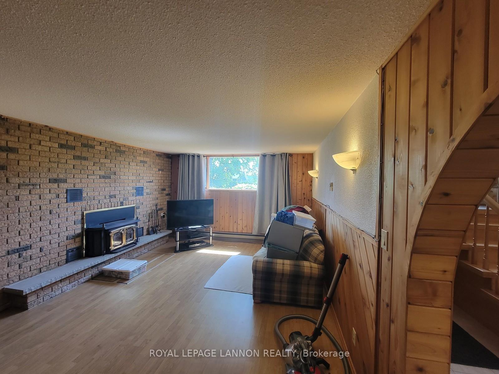 Photo 29 of 219 Bayview Street, Schreiber — HOMEH