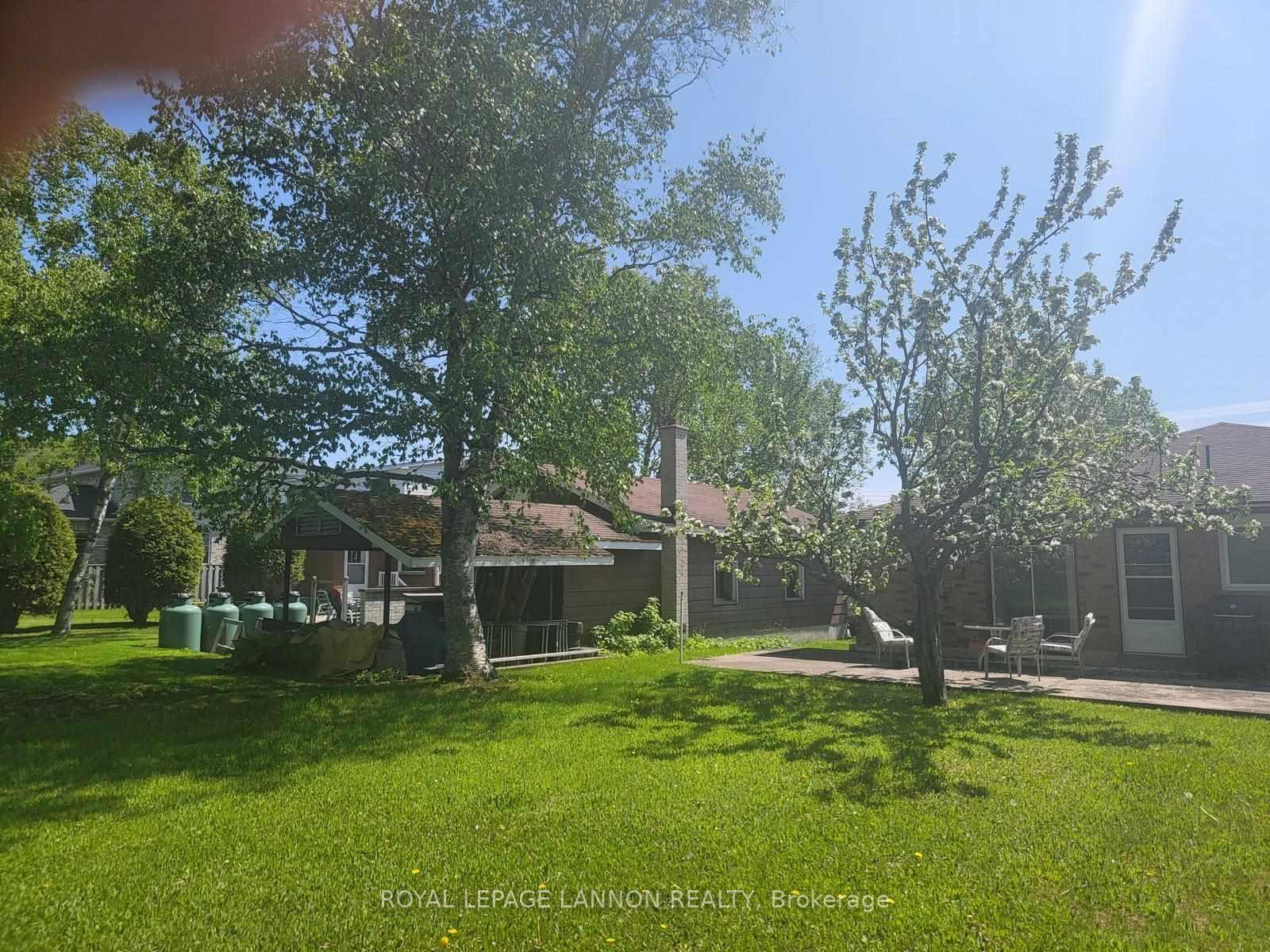 Photo 40 of 219 Bayview Street, Schreiber — HOMEH