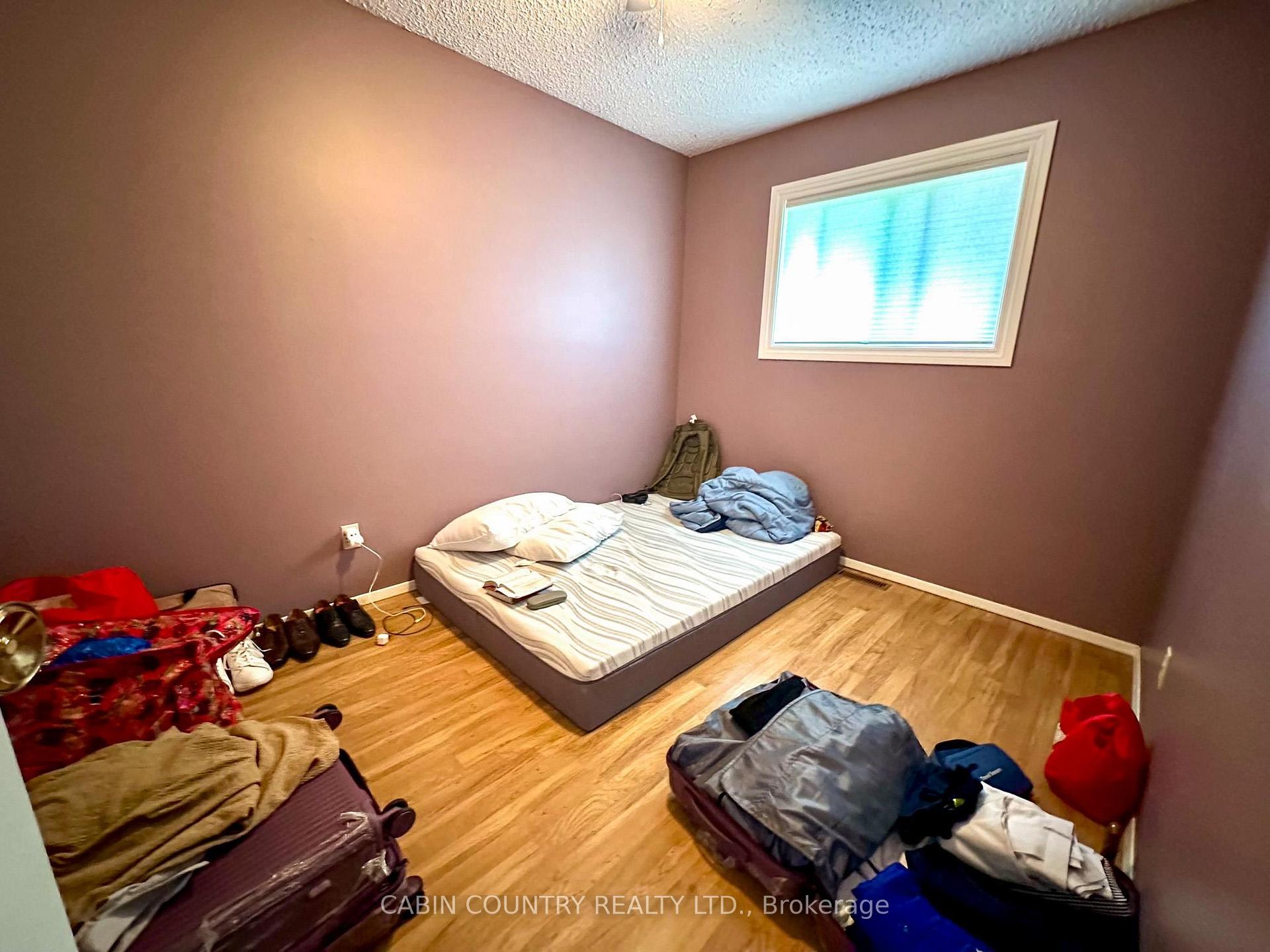 Photo 23 of 706 Beach Road, Kenora, Keewatin — HOMEH