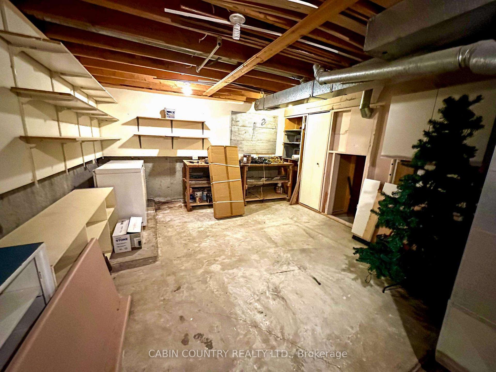 Photo 31 of 706 Beach Road, Kenora, Keewatin — HOMEH