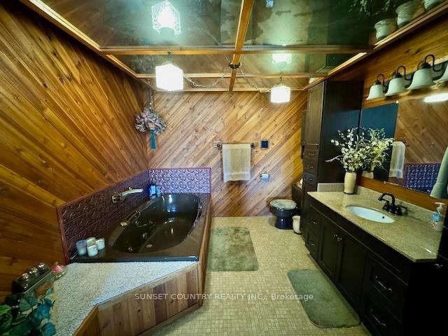 Photo 10 of 16 Willow Court, Dryden, Barclay — HOMEH