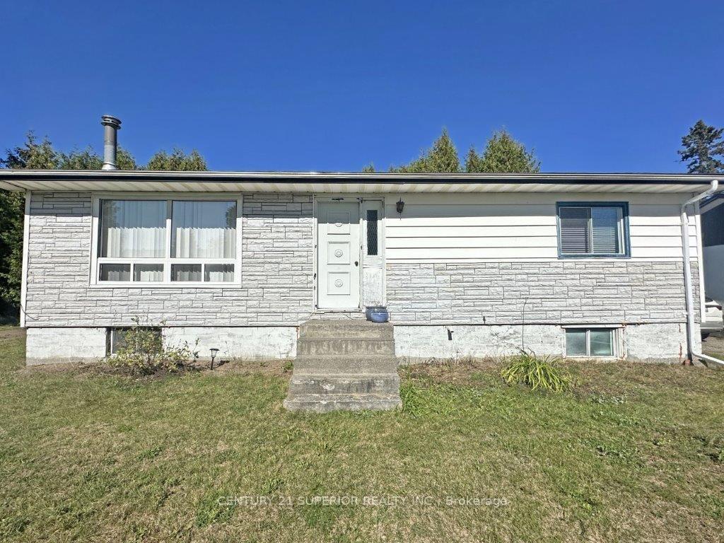 Photo 5 of 96 Front Street, Nipigon — HOMEH