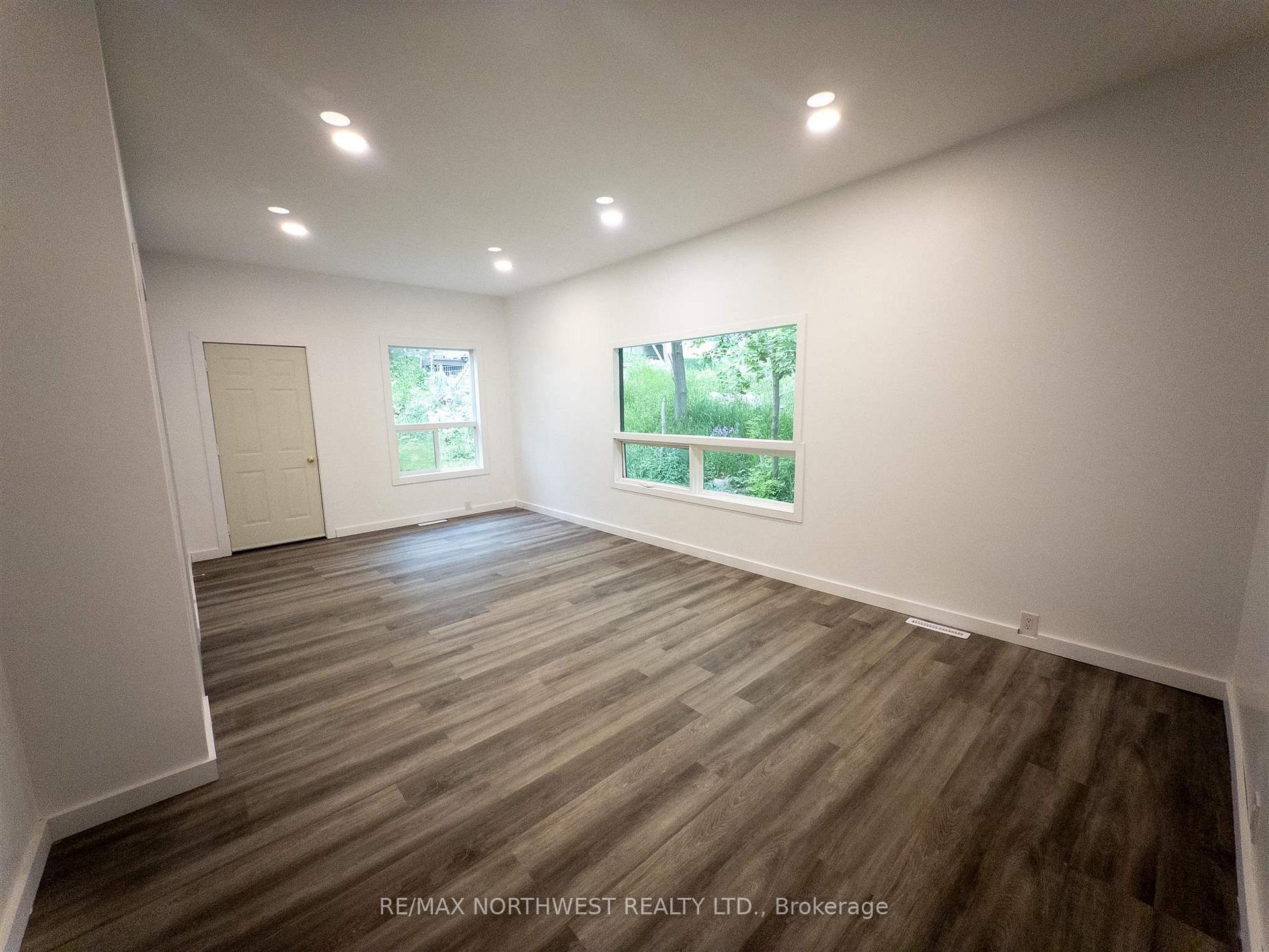 Photo 6 of 518 Sixth Avenue South, Kenora, Lakeside — HOMEH