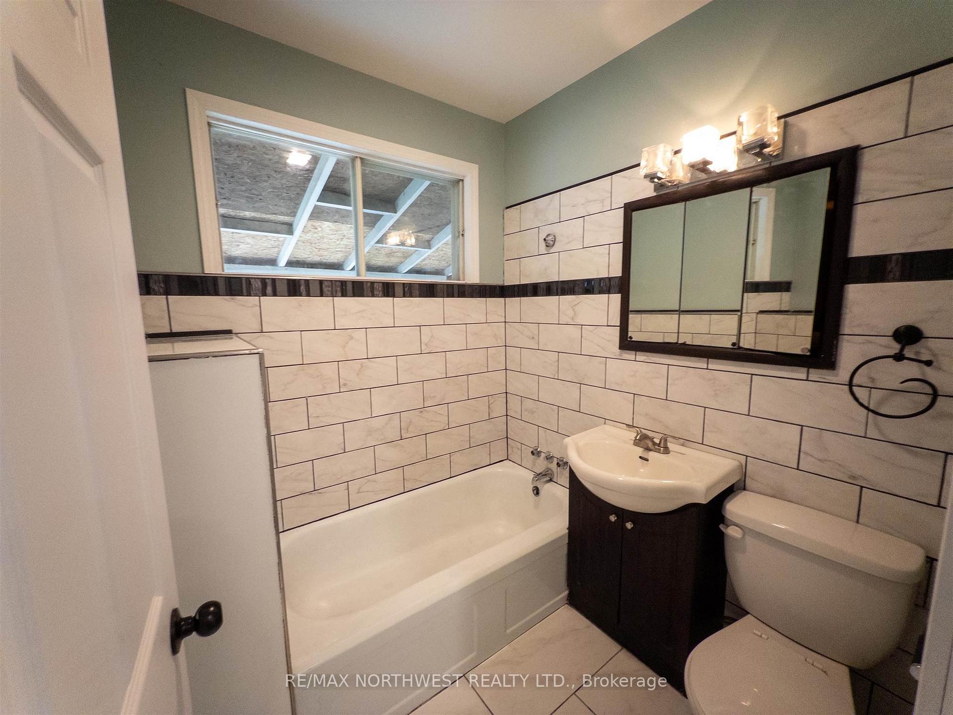 Photo 9 of 518 Sixth Avenue South, Kenora, Lakeside — HOMEH