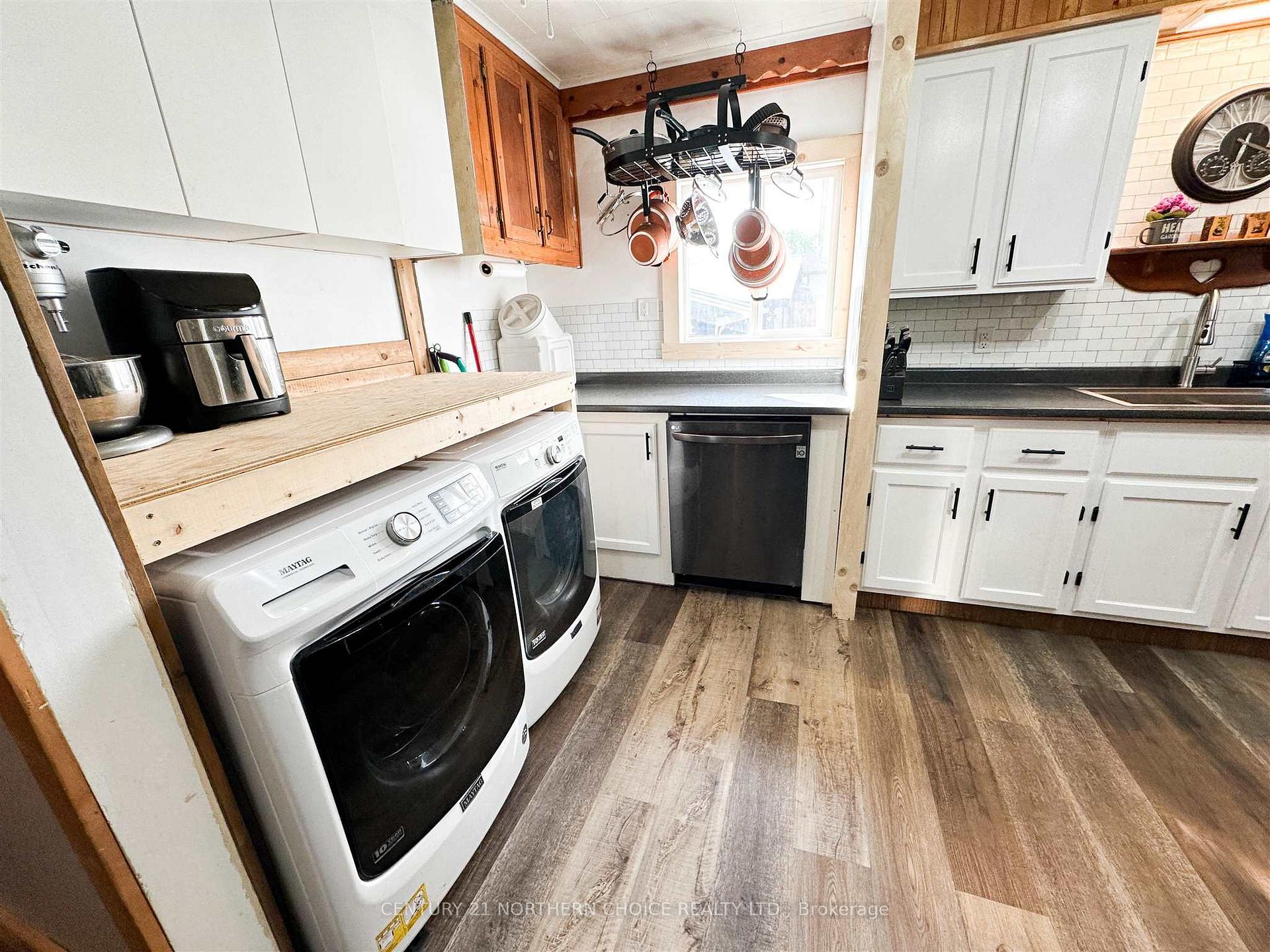 Photo 4 of 129 Detta Road, Red Lake — HOMEH