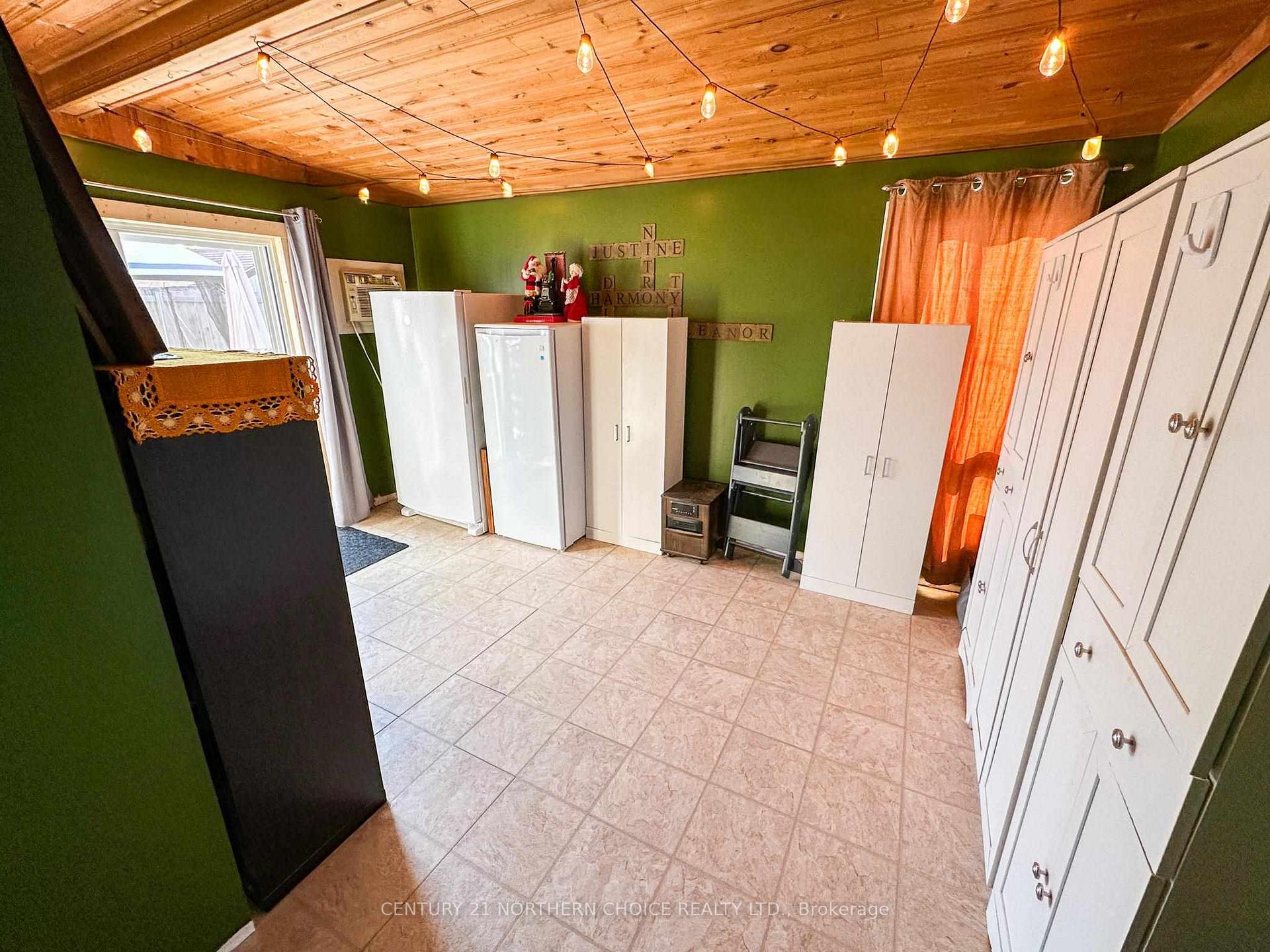Photo 9 of 129 Detta Road, Red Lake — HOMEH
