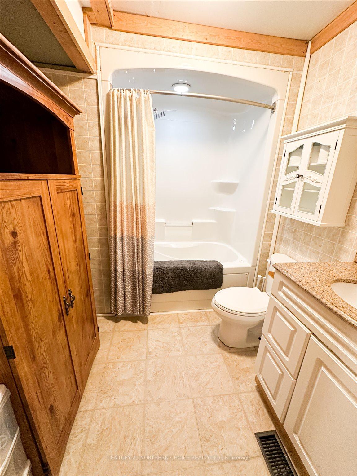 Photo 13 of 129 Detta Road, Red Lake — HOMEH