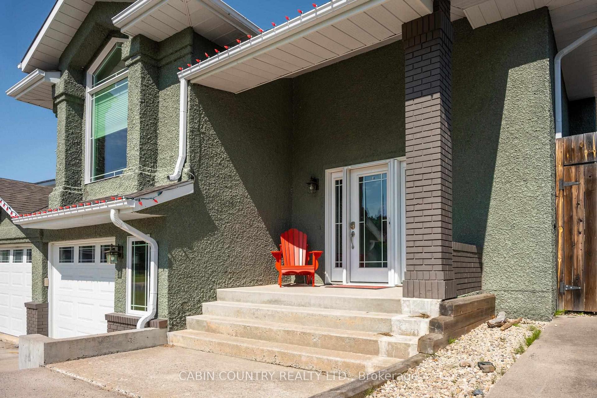 Photo 7 of 31 Shauna Cres, Kenora, Donkirk Heights — HOMEH