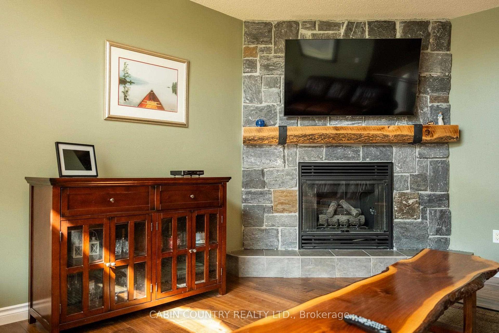 Photo 10 of 31 Shauna Cres, Kenora, Donkirk Heights — HOMEH