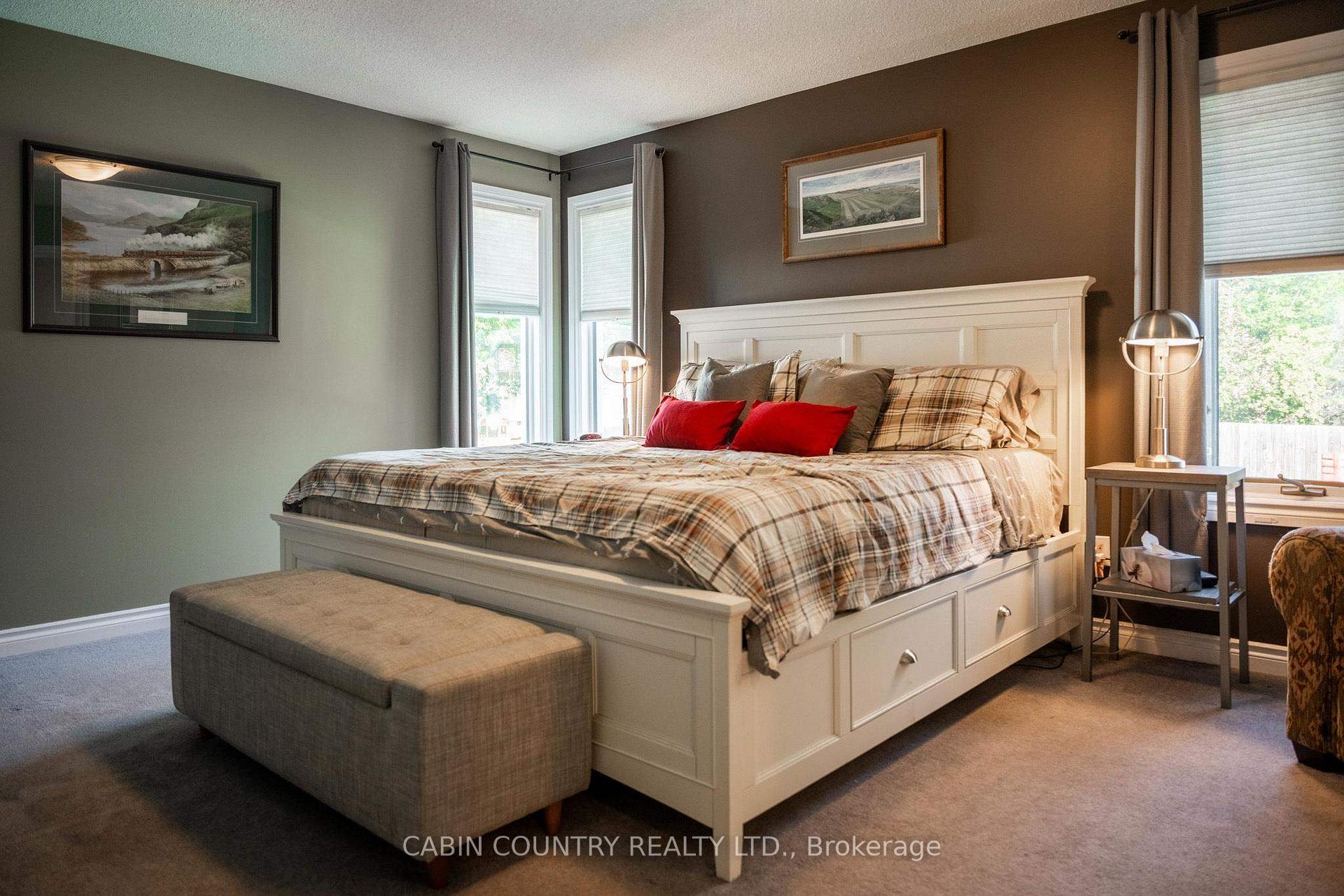 Photo 18 of 31 Shauna Cres, Kenora, Donkirk Heights — HOMEH
