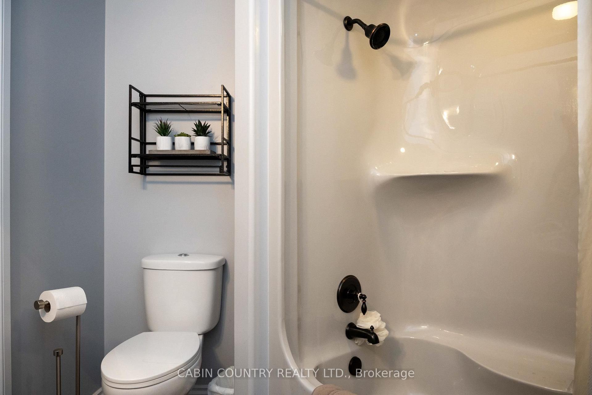 Photo 26 of 31 Shauna Cres, Kenora, Donkirk Heights — HOMEH