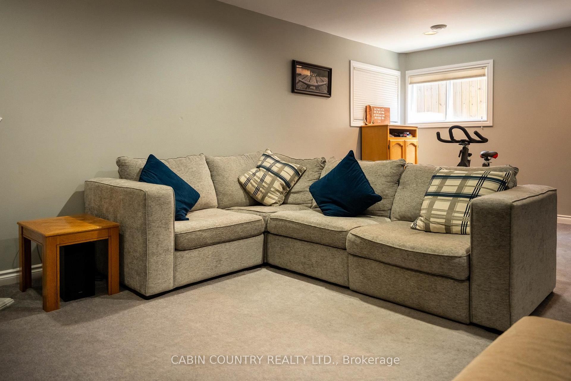 Photo 32 of 31 Shauna Cres, Kenora, Donkirk Heights — HOMEH