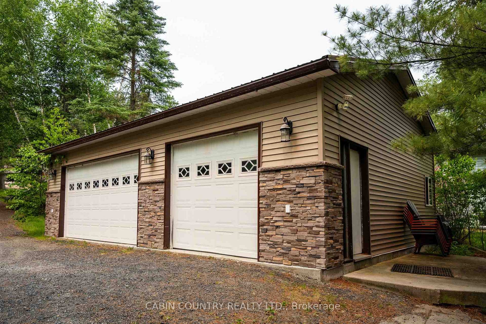 Photo 3 of 15 Winnipeg River Drive, Kenora, Keewatin North — HOMEH