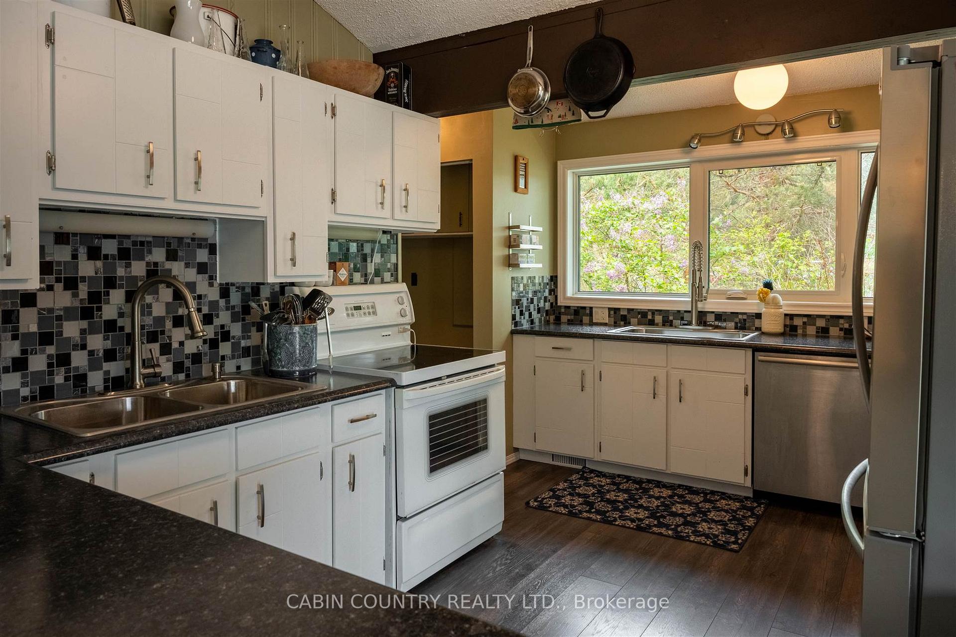 Photo 40 of 15 Winnipeg River Drive, Kenora, Keewatin North — HOMEH