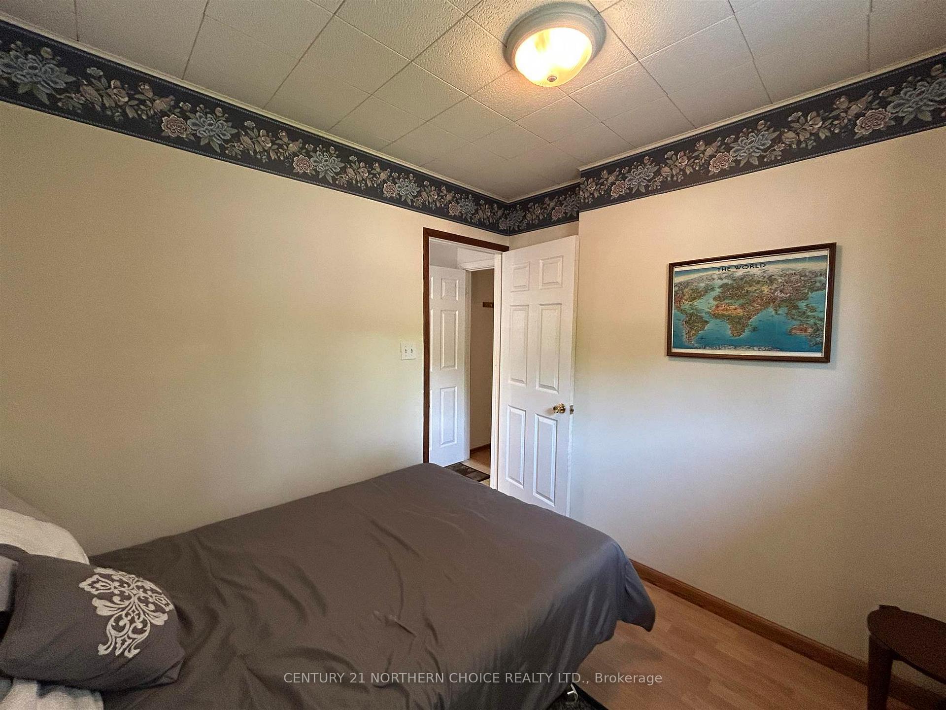 Photo 19 of 919 Smith Avenue, Fort Frances — HOMEH