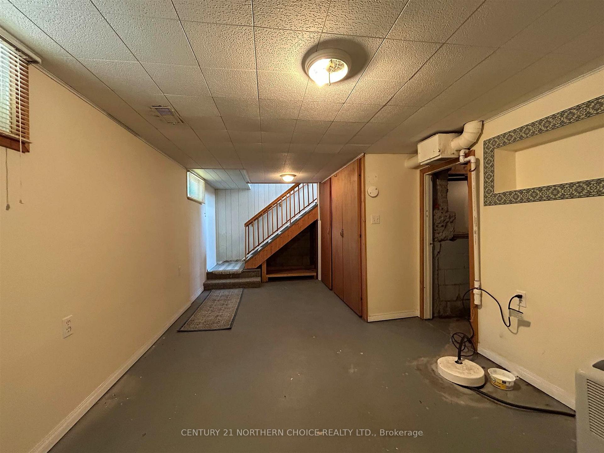 Photo 23 of 919 Smith Avenue, Fort Frances — HOMEH