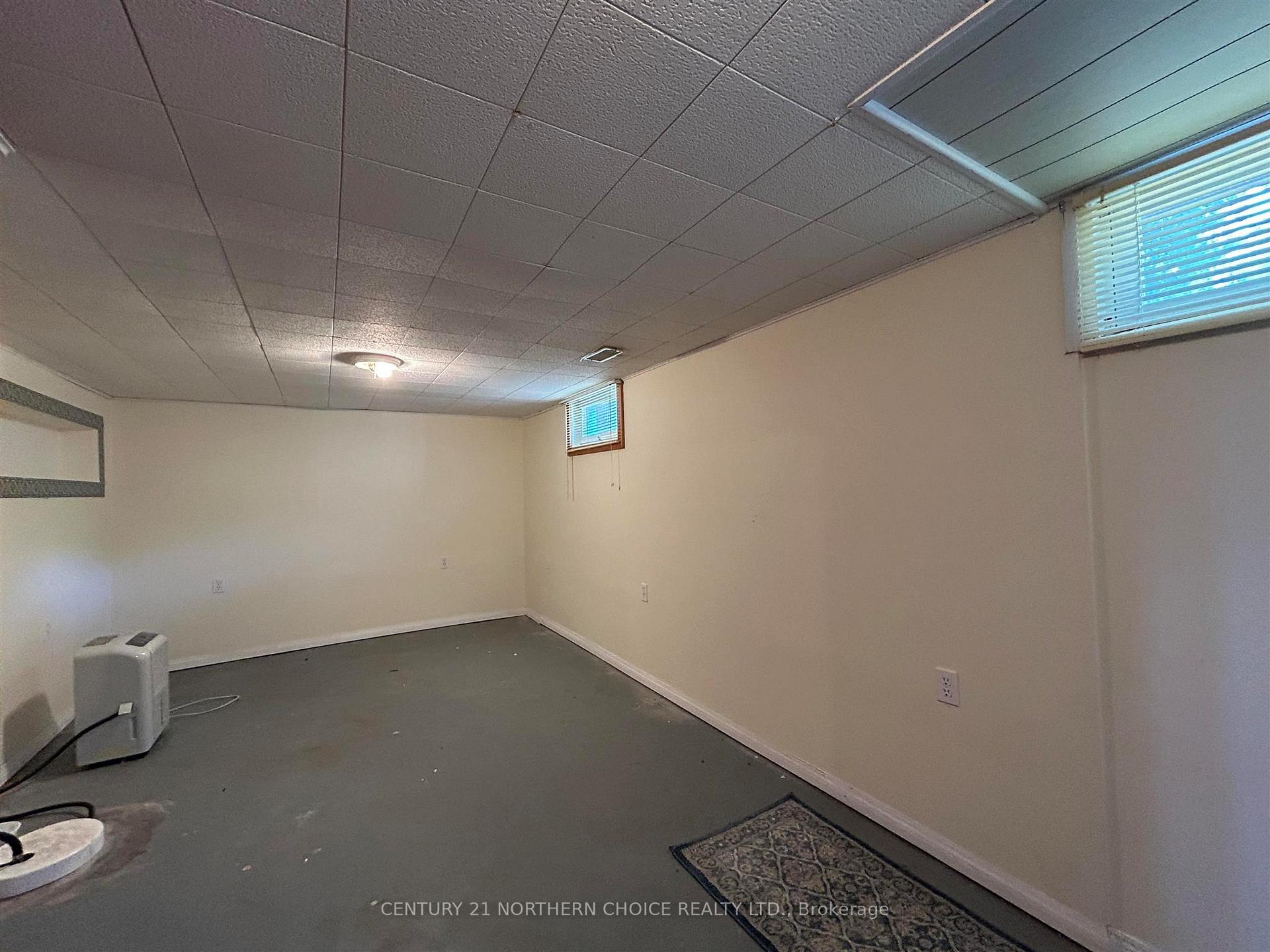 Photo 25 of 919 Smith Avenue, Fort Frances — HOMEH