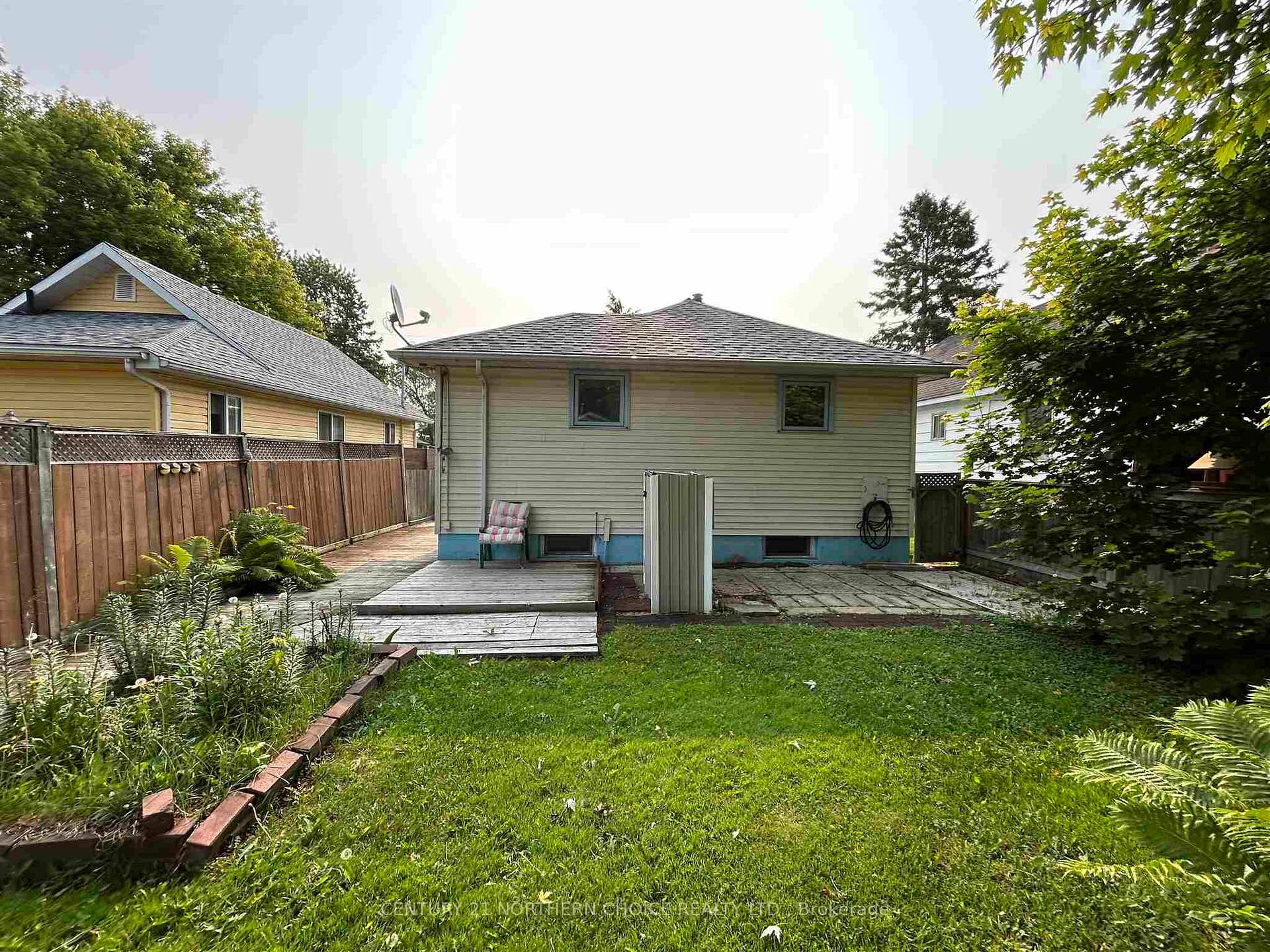 Photo 30 of 919 Smith Avenue, Fort Frances — HOMEH