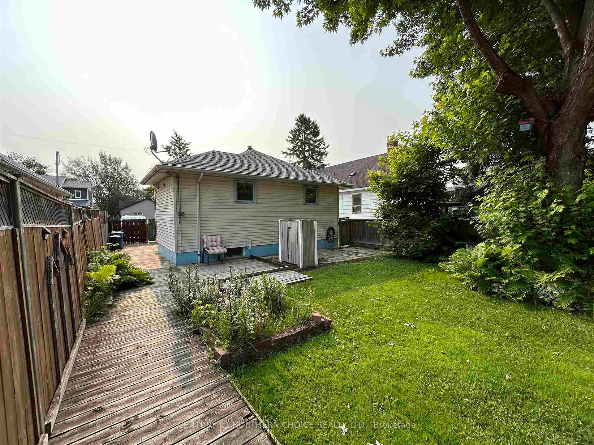 Photo 31 of 919 Smith Avenue, Fort Frances — HOMEH
