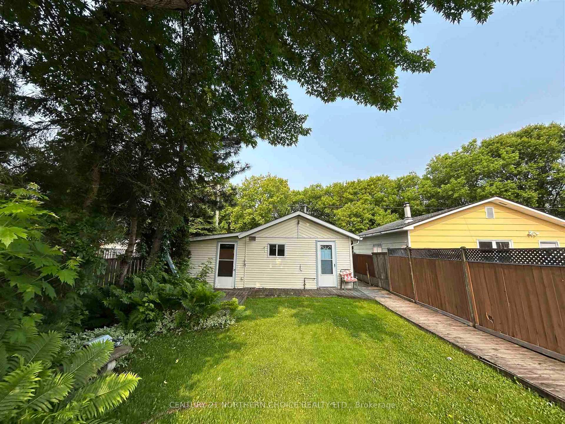 Photo 34 of 919 Smith Avenue, Fort Frances — HOMEH