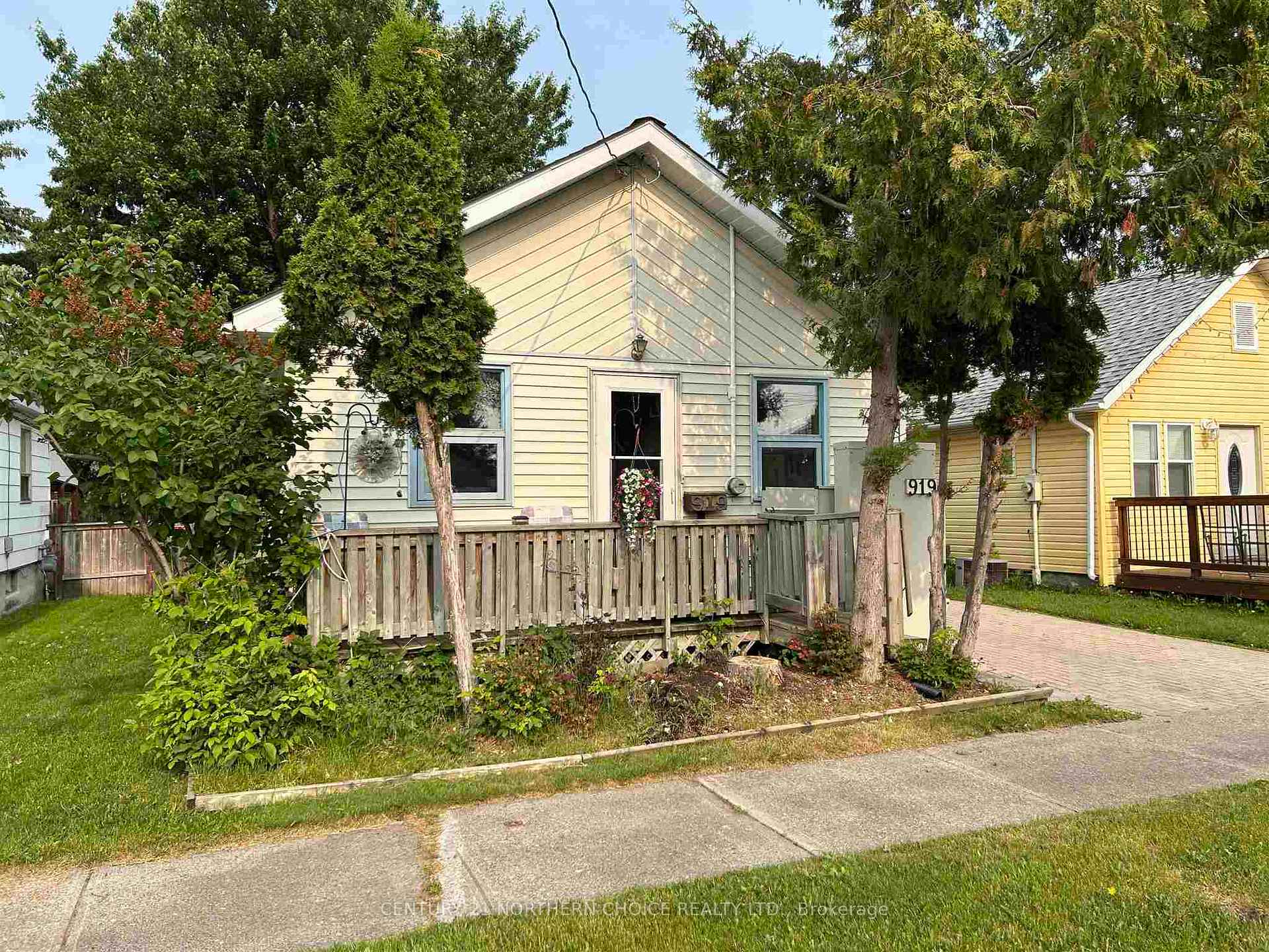Photo 44 of 919 Smith Avenue, Fort Frances — HOMEH