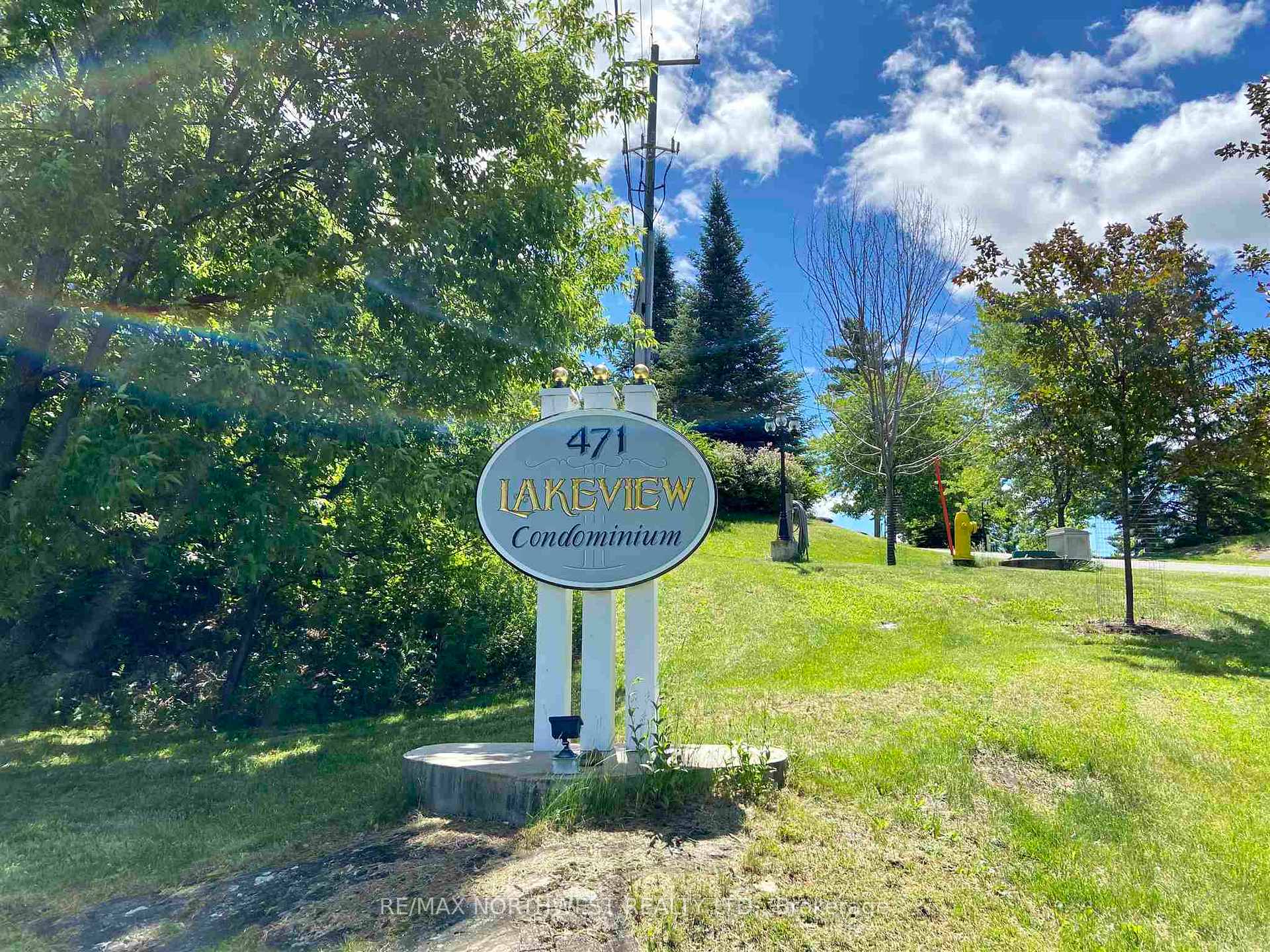 Photo 4 of Unit 303, 471 Lakeview Drive, Kenora, Norman — HOMEH