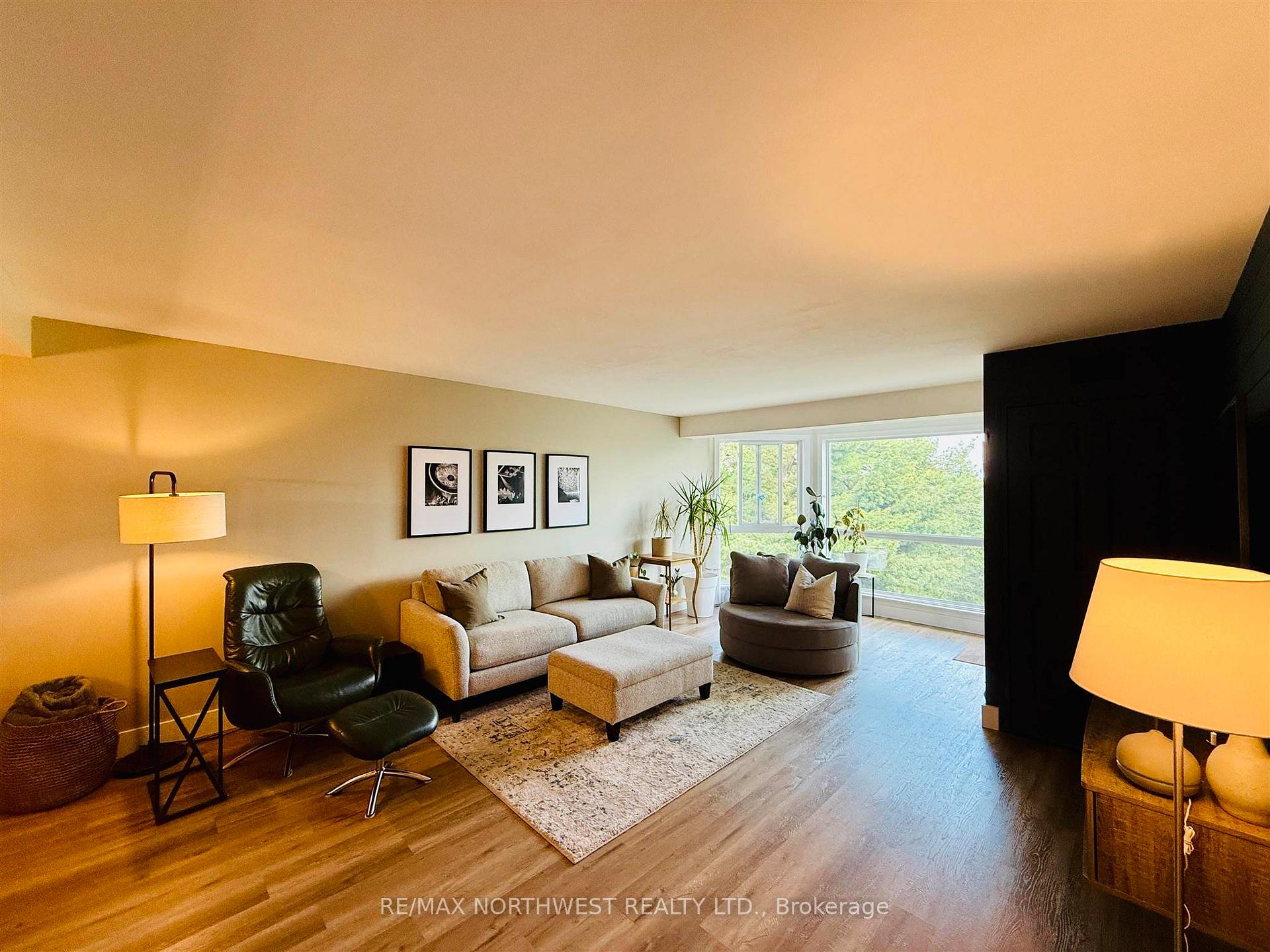 Photo 9 of Unit 303, 471 Lakeview Drive, Kenora, Norman — HOMEH