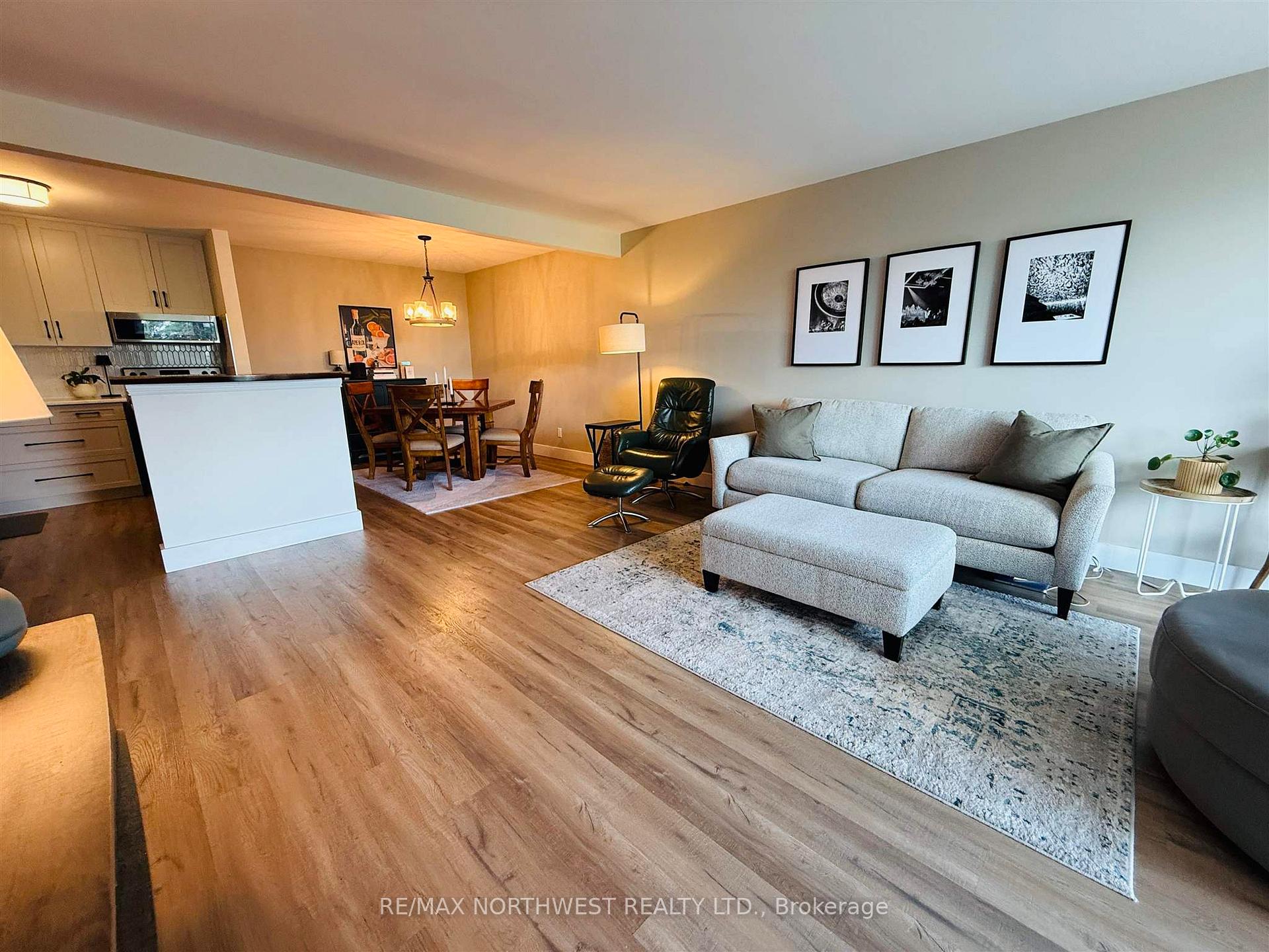 Photo 10 of Unit 303, 471 Lakeview Drive, Kenora, Norman — HOMEH