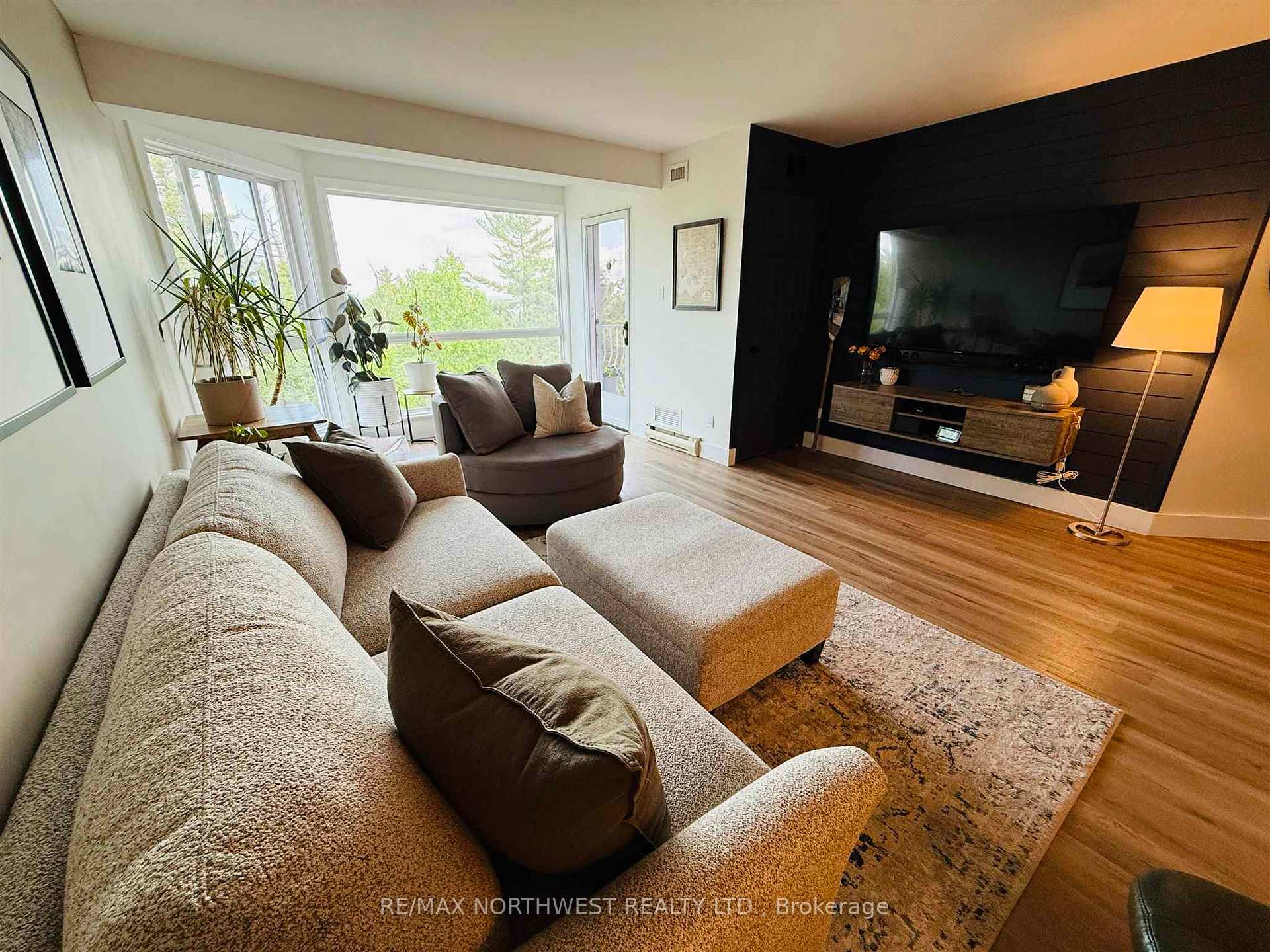 Photo 20 of Unit 303, 471 Lakeview Drive, Kenora, Norman — HOMEH