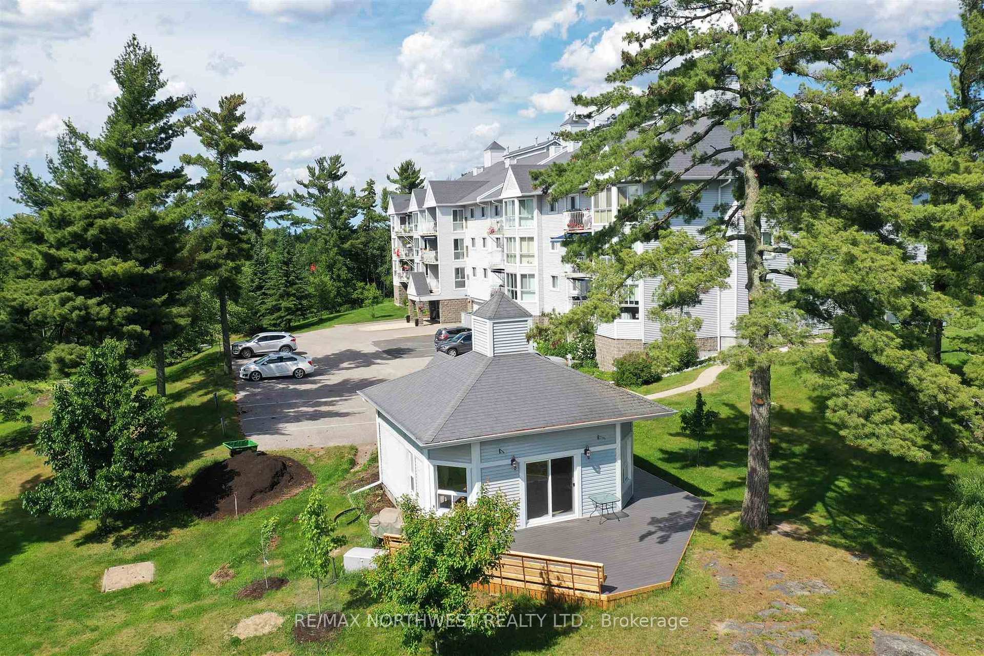 Photo 41 of Unit 303, 471 Lakeview Drive, Kenora, Norman — HOMEH