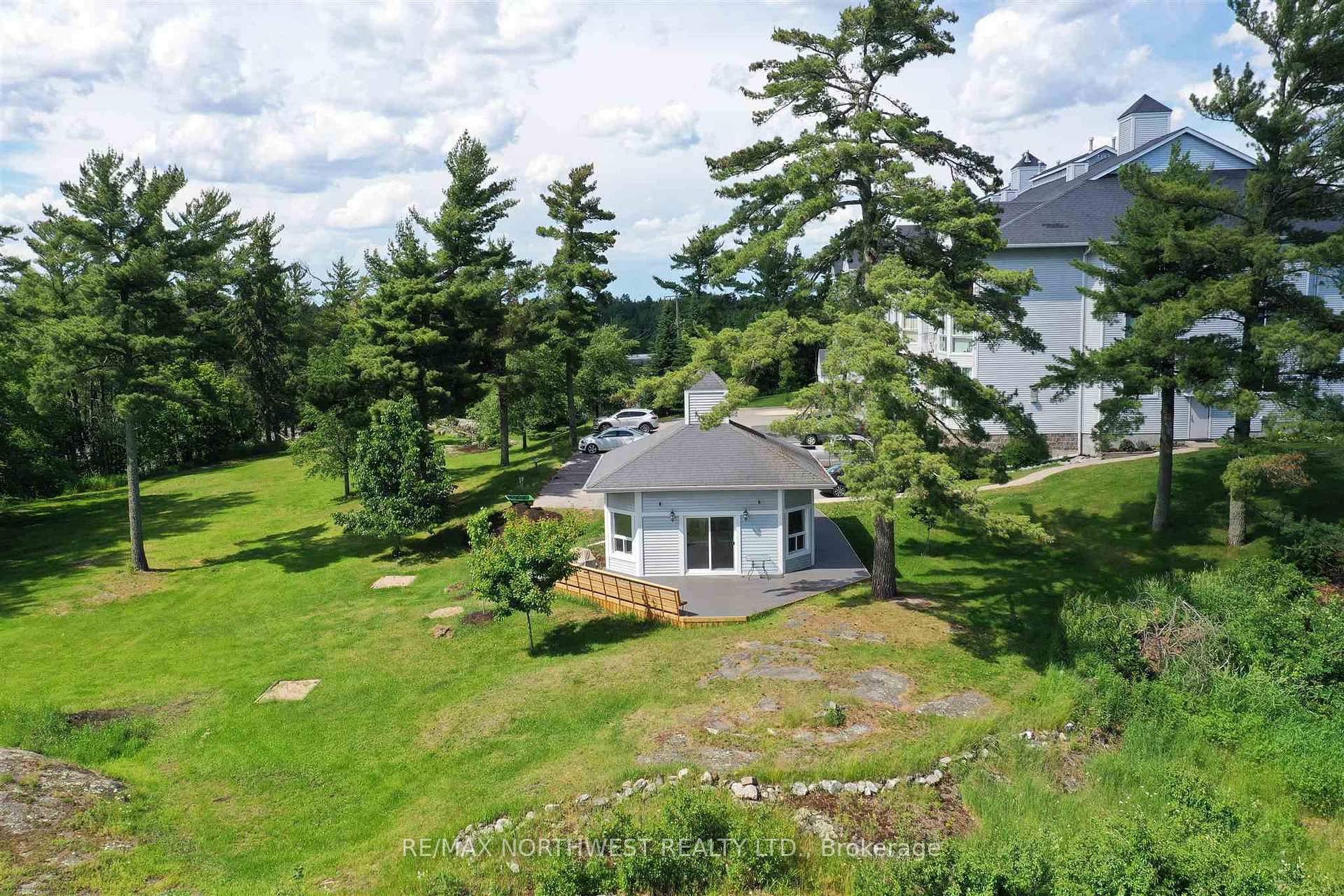 Photo 42 of Unit 303, 471 Lakeview Drive, Kenora, Norman — HOMEH