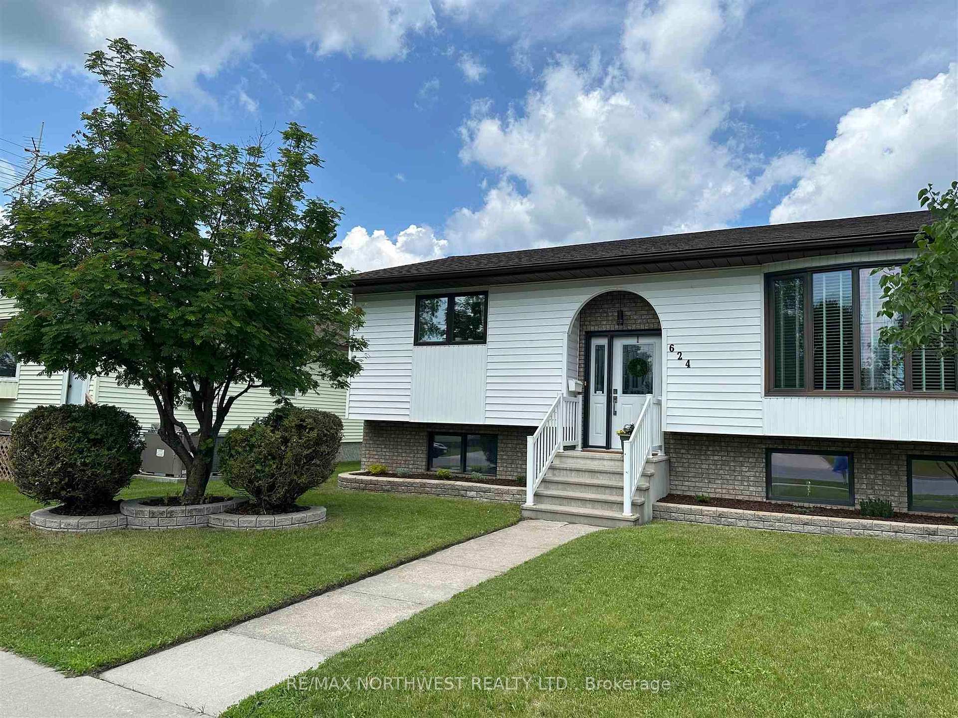 Photo 1 of 624 Third Street E, Fort Frances — HOMEH