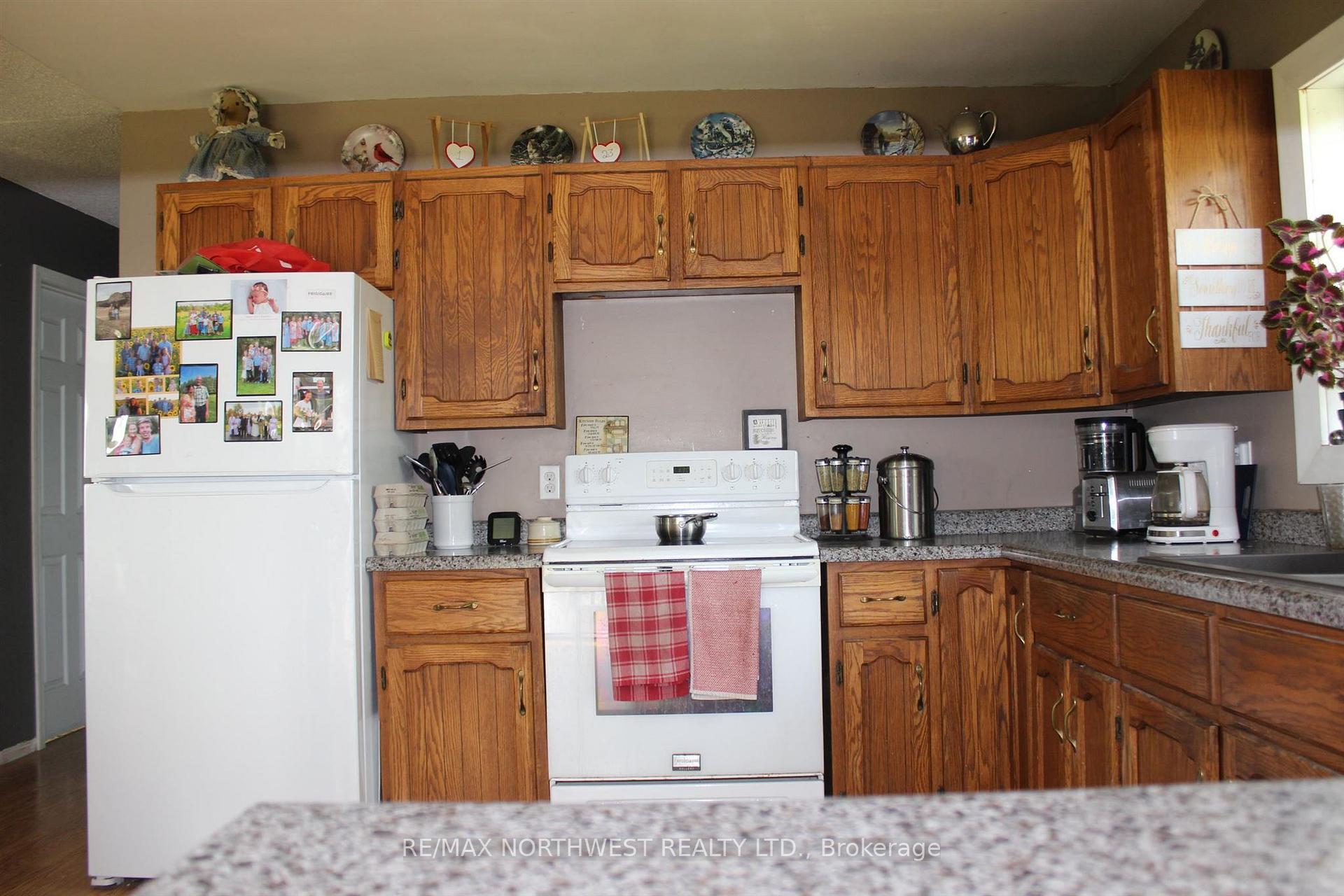 Photo 18 of 8156 Hwy 602, Emo — HOMEH