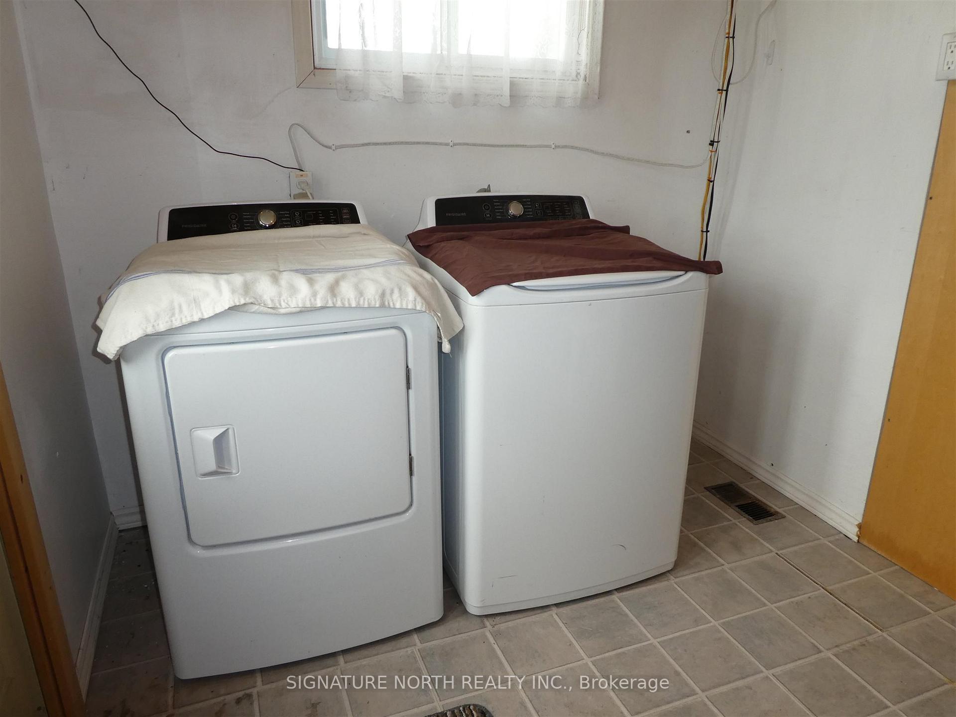 Photo 7 of 632 Main Street, Greenstone — HOMEH