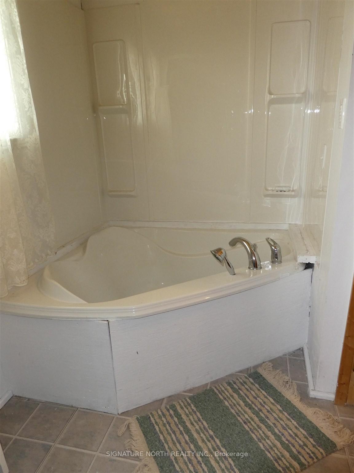 Photo 10 of 632 Main Street, Greenstone — HOMEH