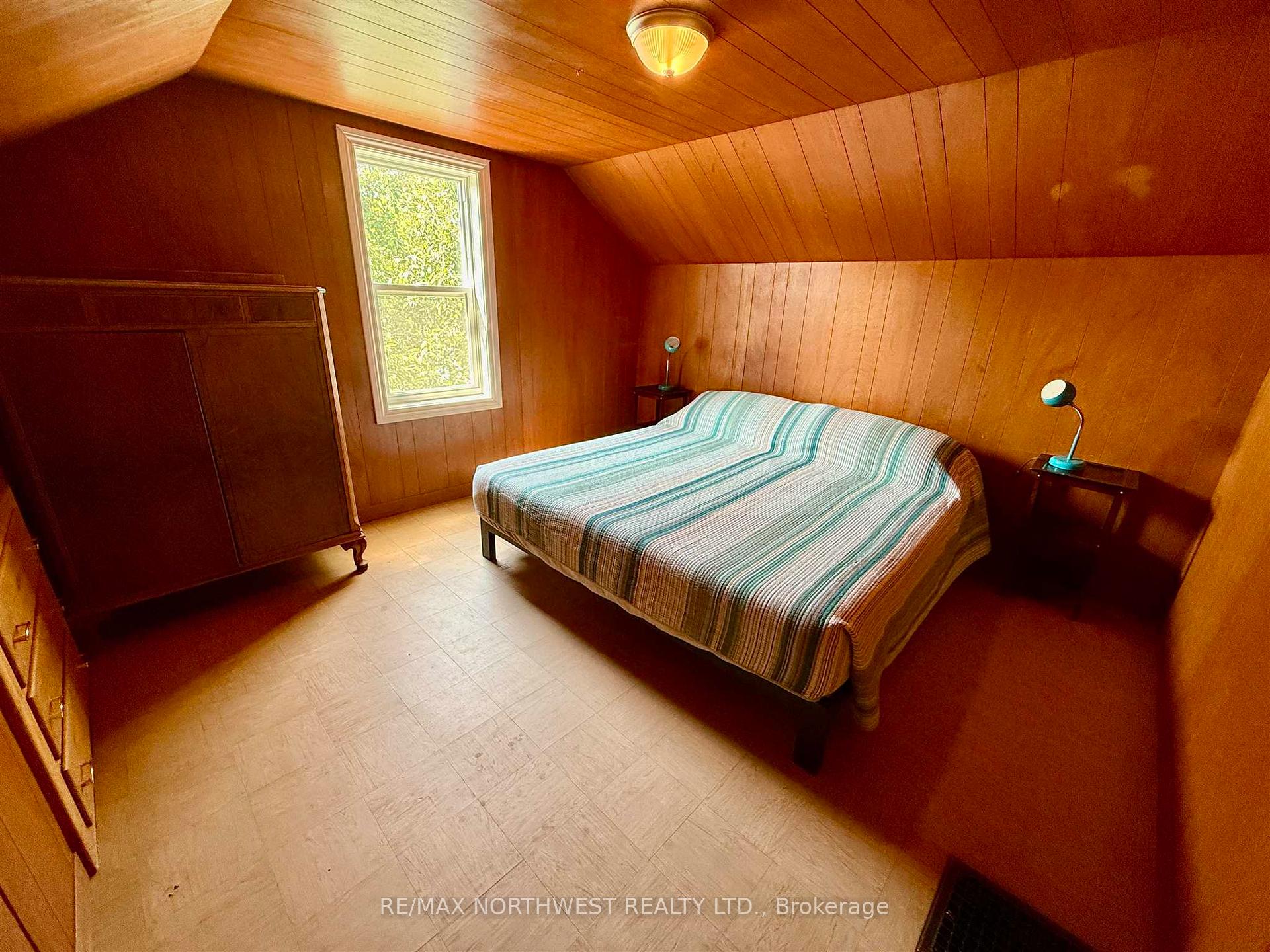 Photo 13 of 315 Main Street, Kenora, Keewatin — HOMEH