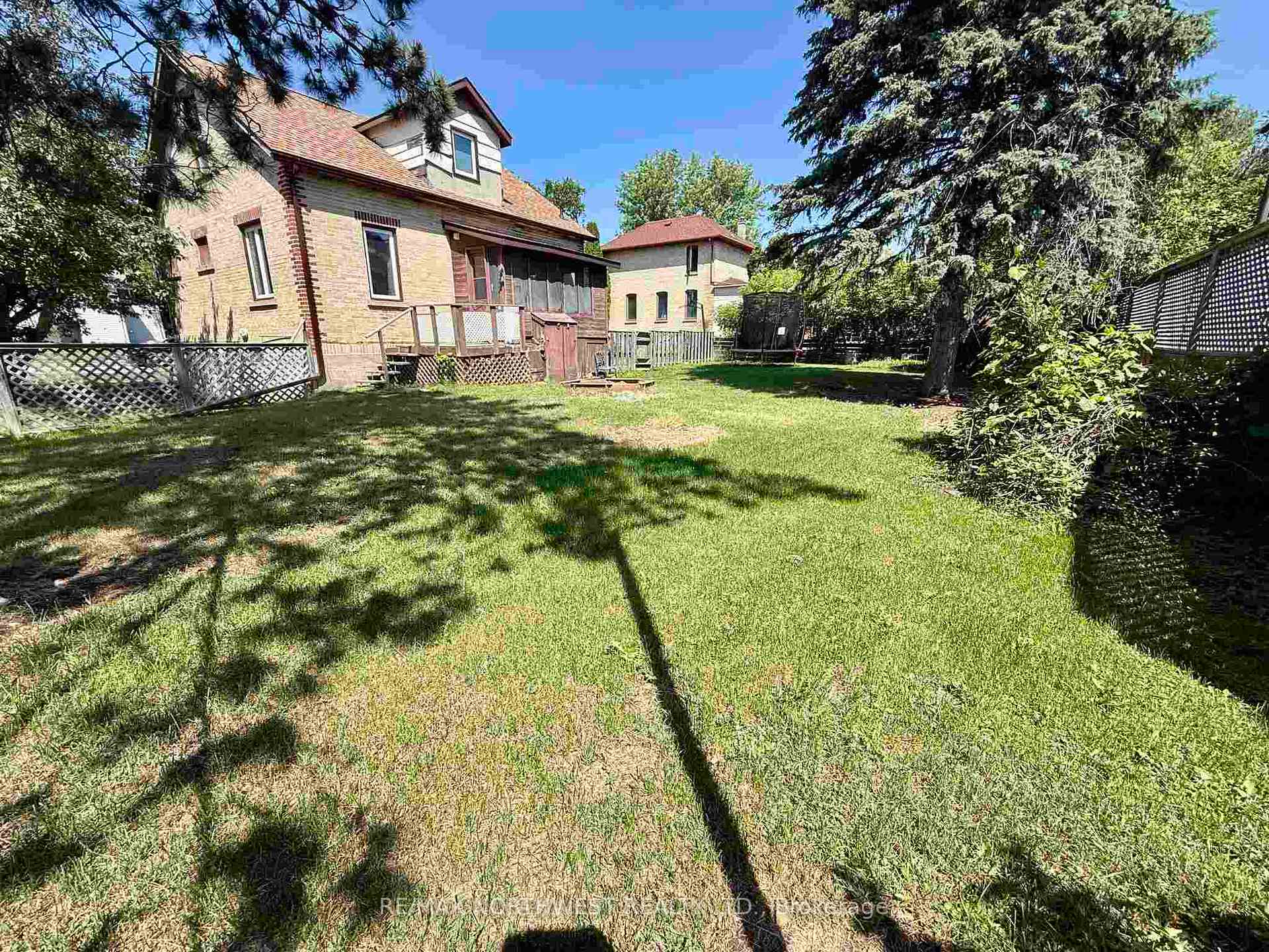 Photo 19 of 315 Main Street, Kenora, Keewatin — HOMEH