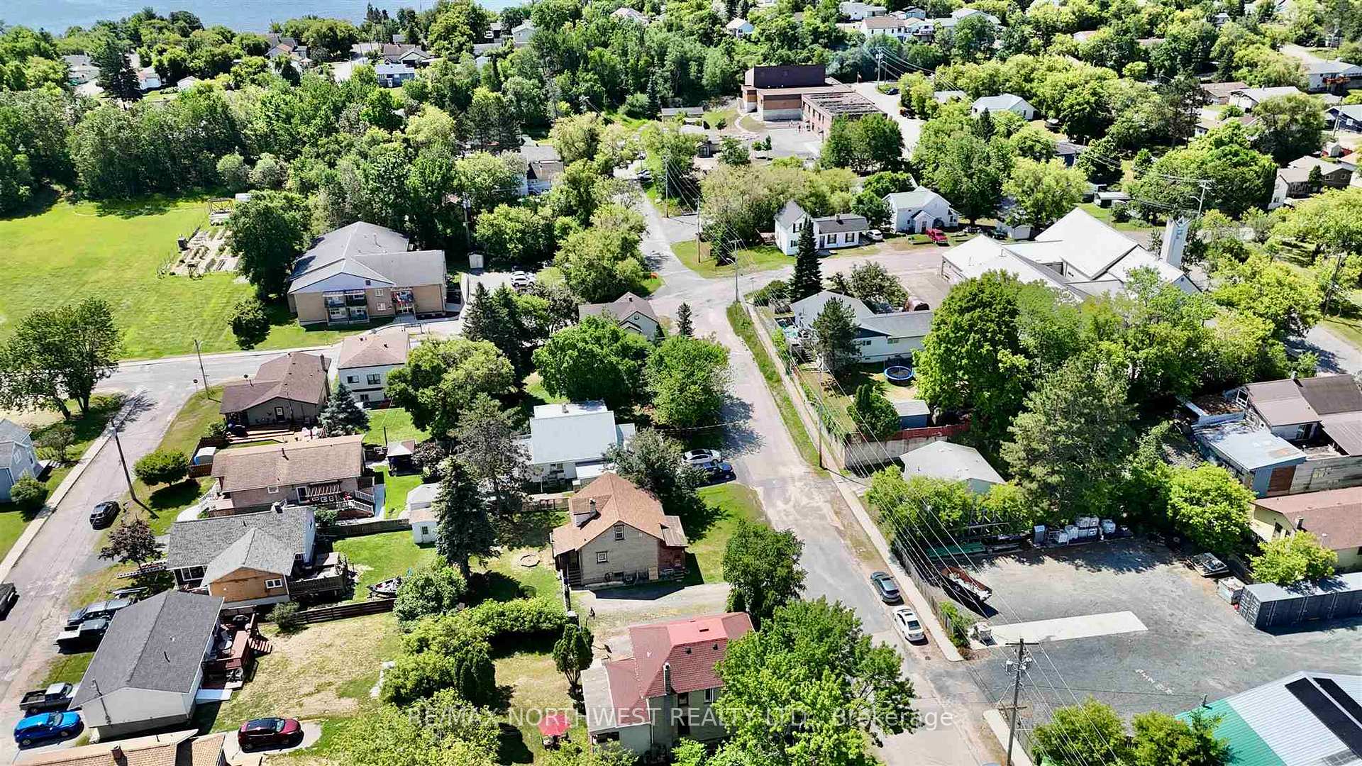 Photo 22 of 315 Main Street, Kenora, Keewatin — HOMEH