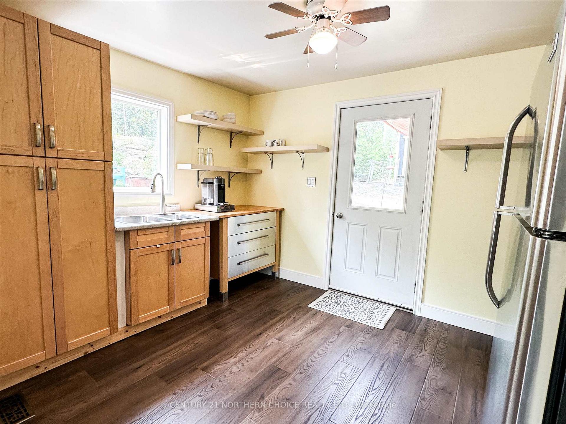 Photo 4 of 8 Poplar Road, Red Lake — HOMEH