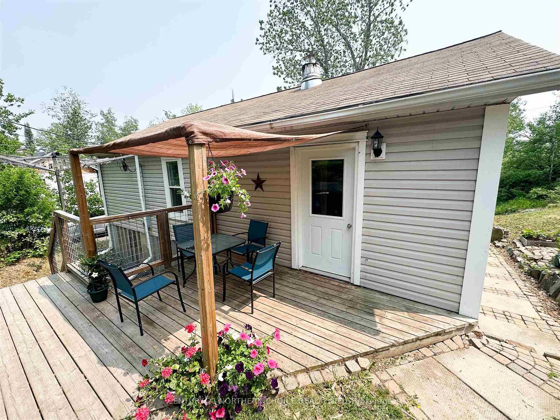 Photo 13 of 8 Poplar Road, Red Lake — HOMEH