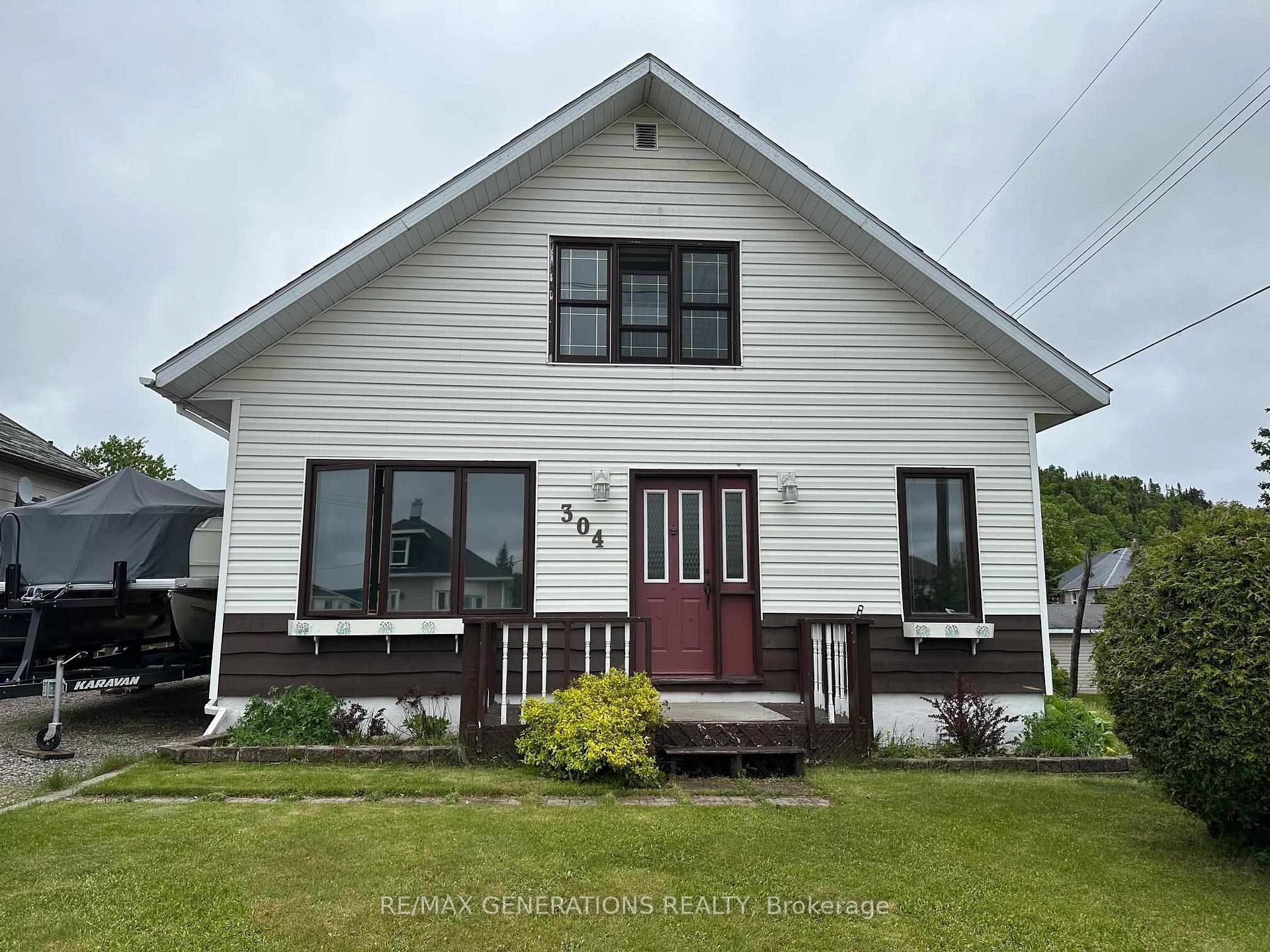 Front of 304 Erie Street